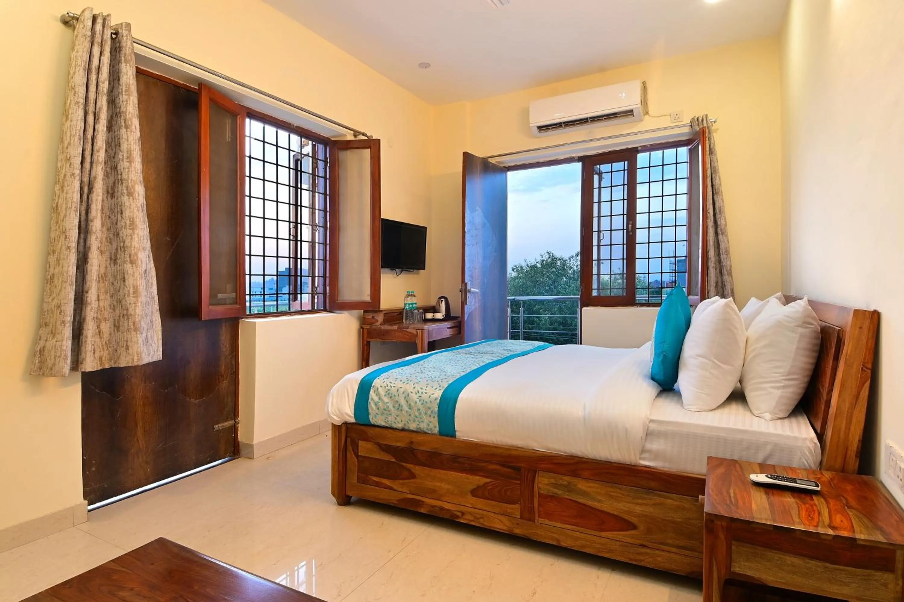 Bedroom, Bed in Hotel The York - Couple-unfriendly hotel