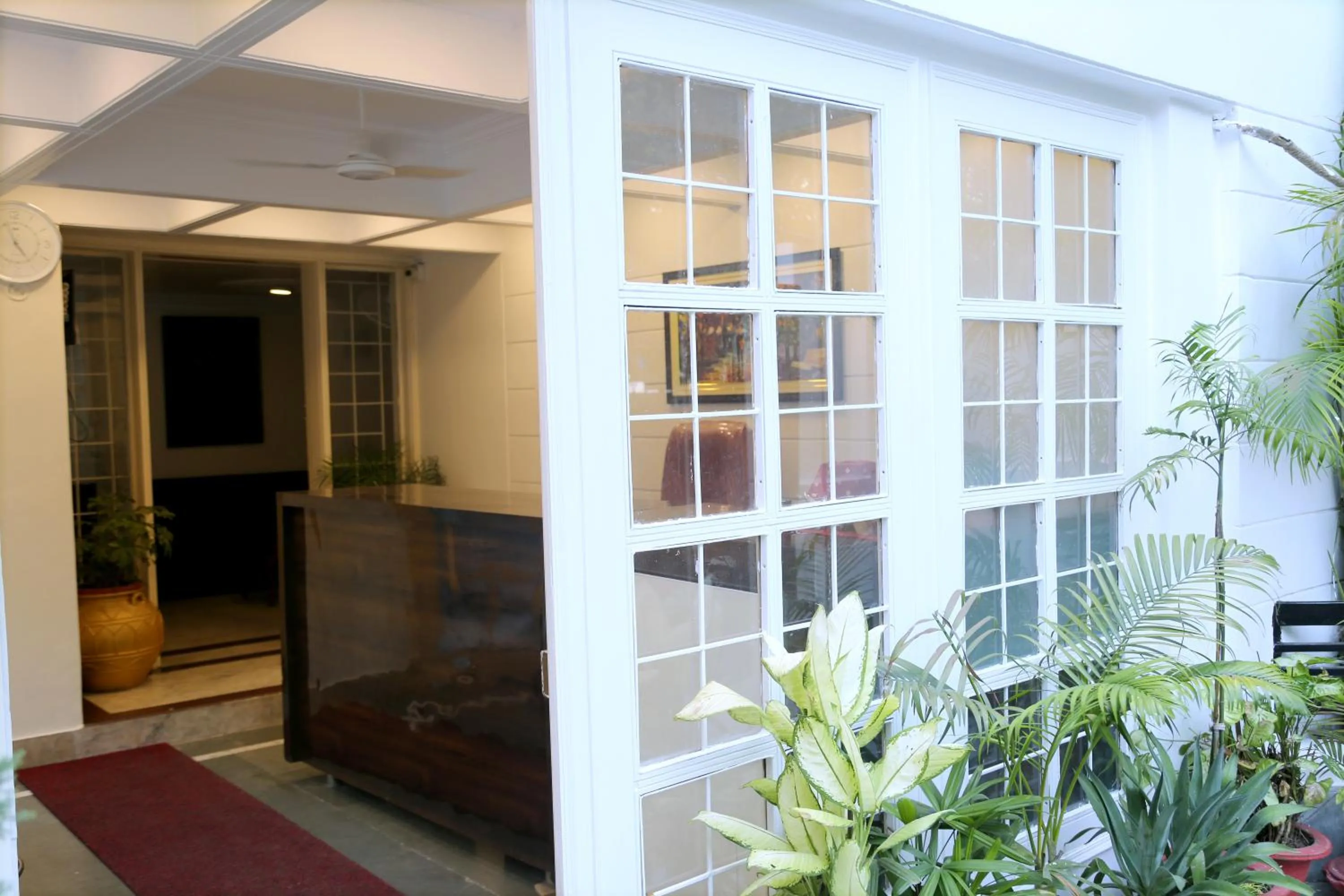 Facade/entrance in Hotel The York - Couple-unfriendly hotel