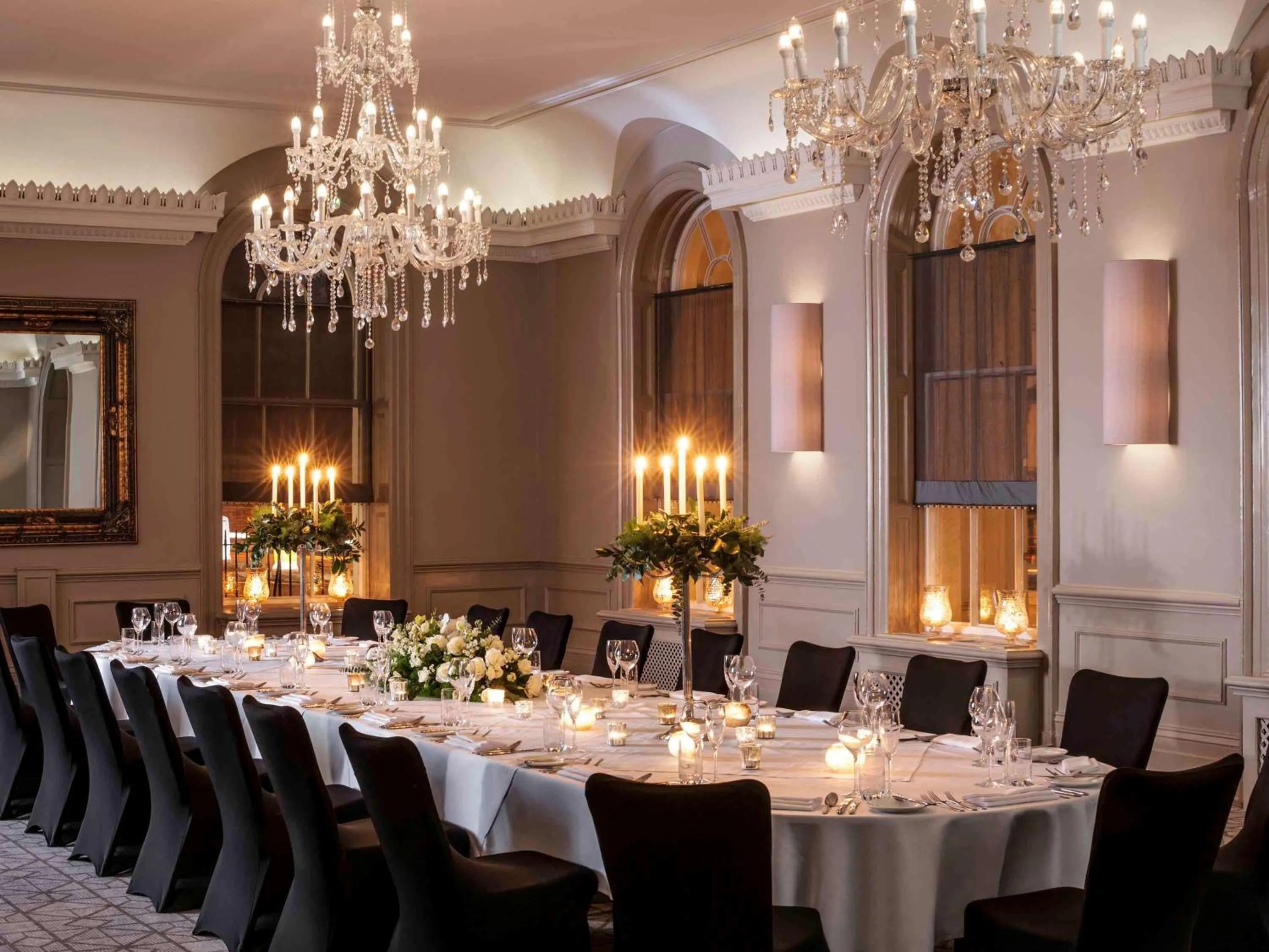 Property building in Queens Hotel Cheltenham