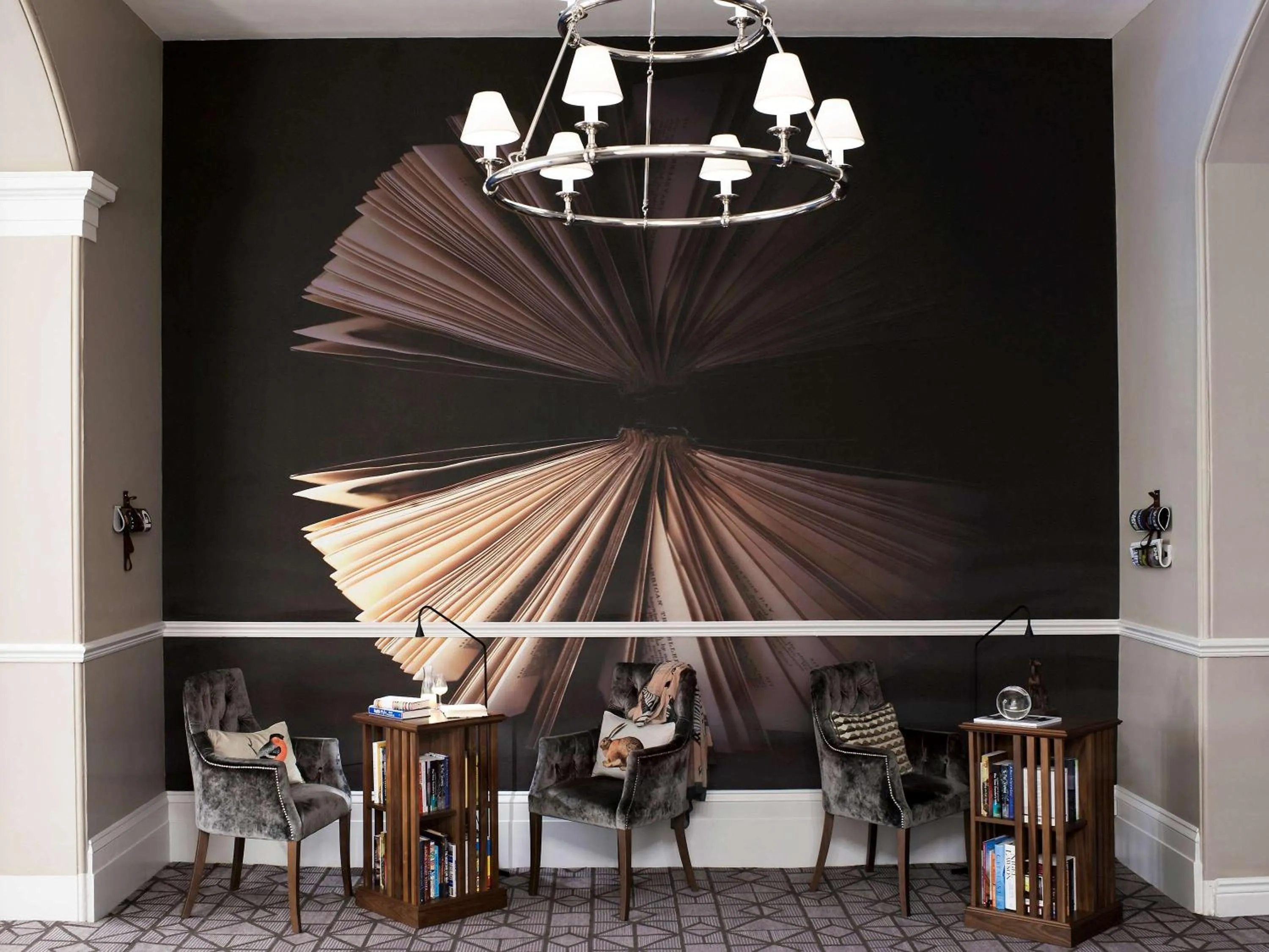 Property building in Queens Hotel Cheltenham