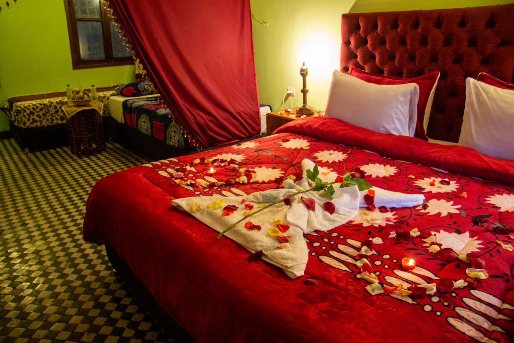 Photo of the whole room, Bed in Riad Baba