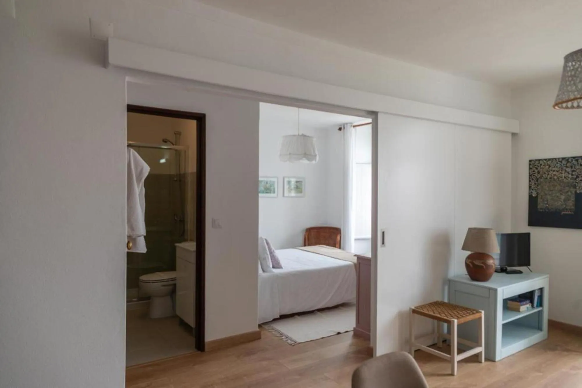 Bathroom, Bed in Casa das Marés 2