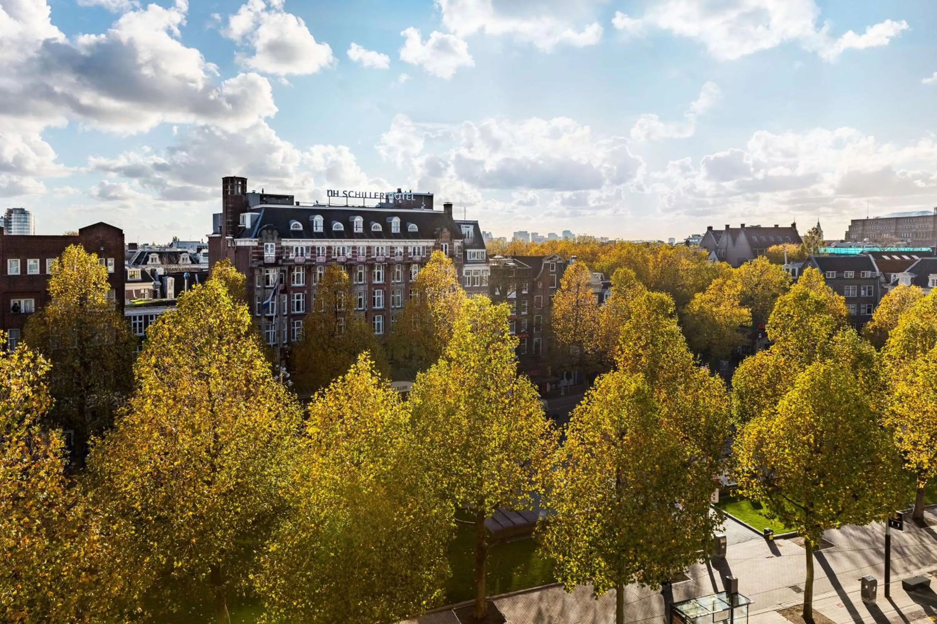 Property building in NH Amsterdam Schiller