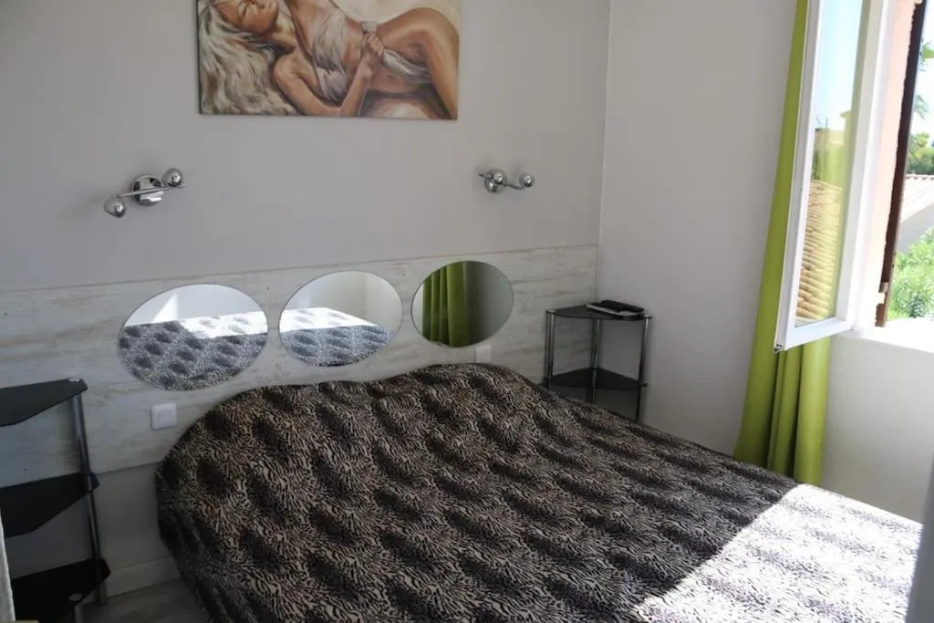 Villa 19, Port Vénus au village naturiste