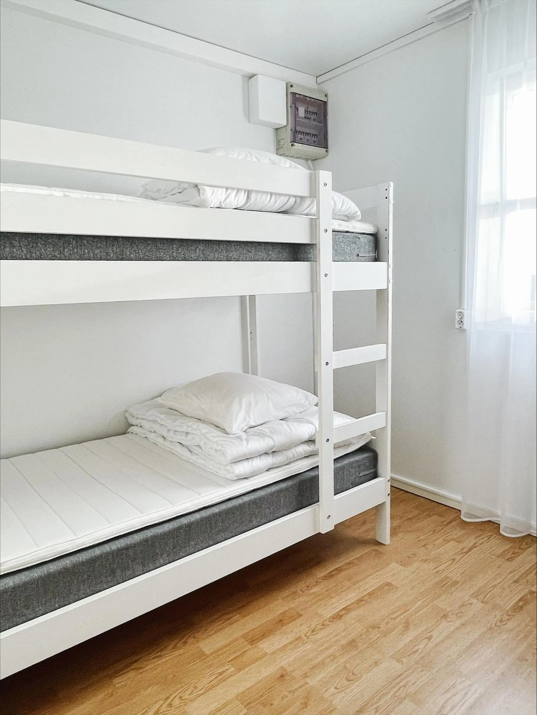 Bedroom, Bed in Tjörnbro Arena