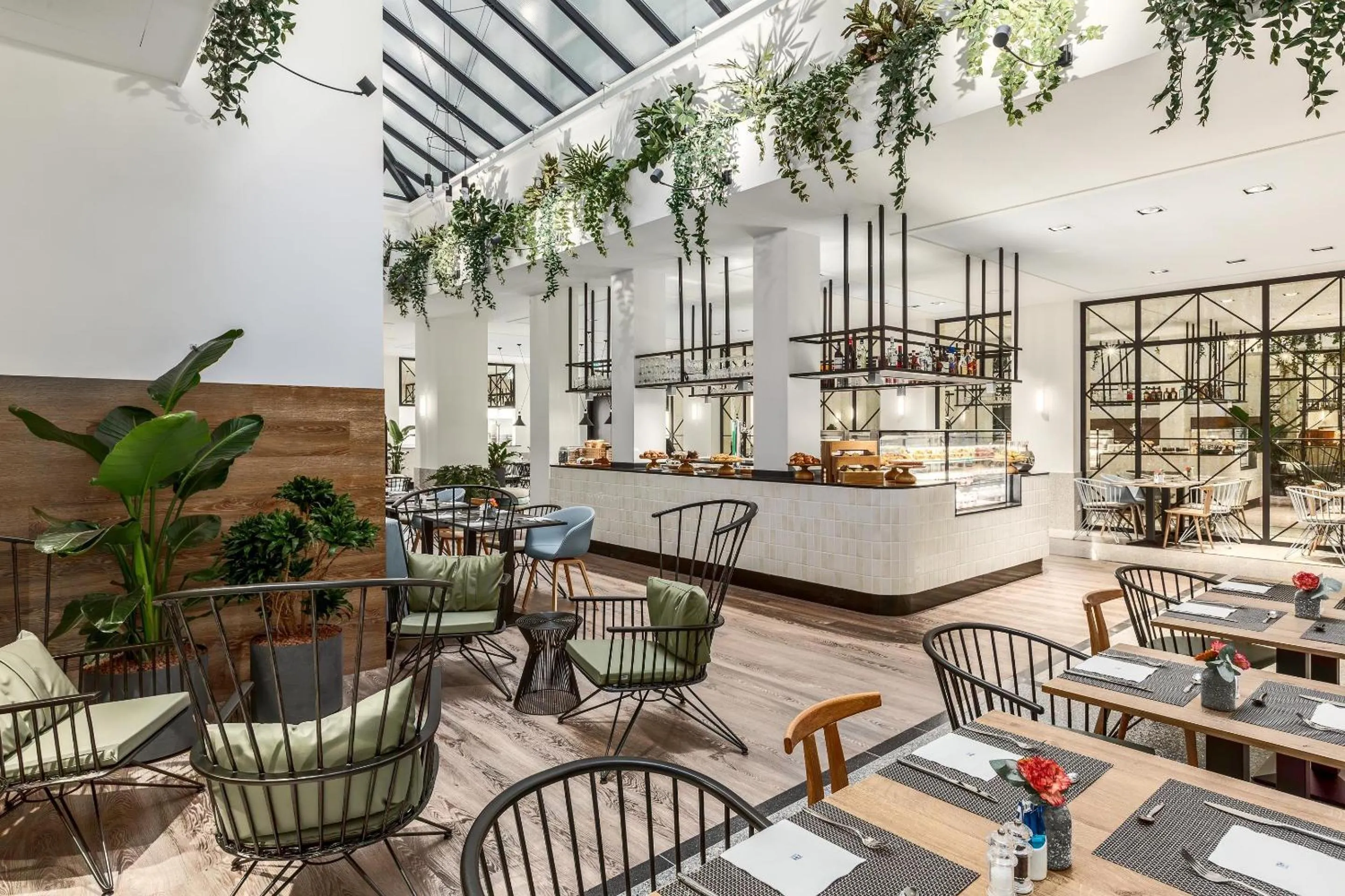 Restaurant/places to eat in NH City Centre Amsterdam