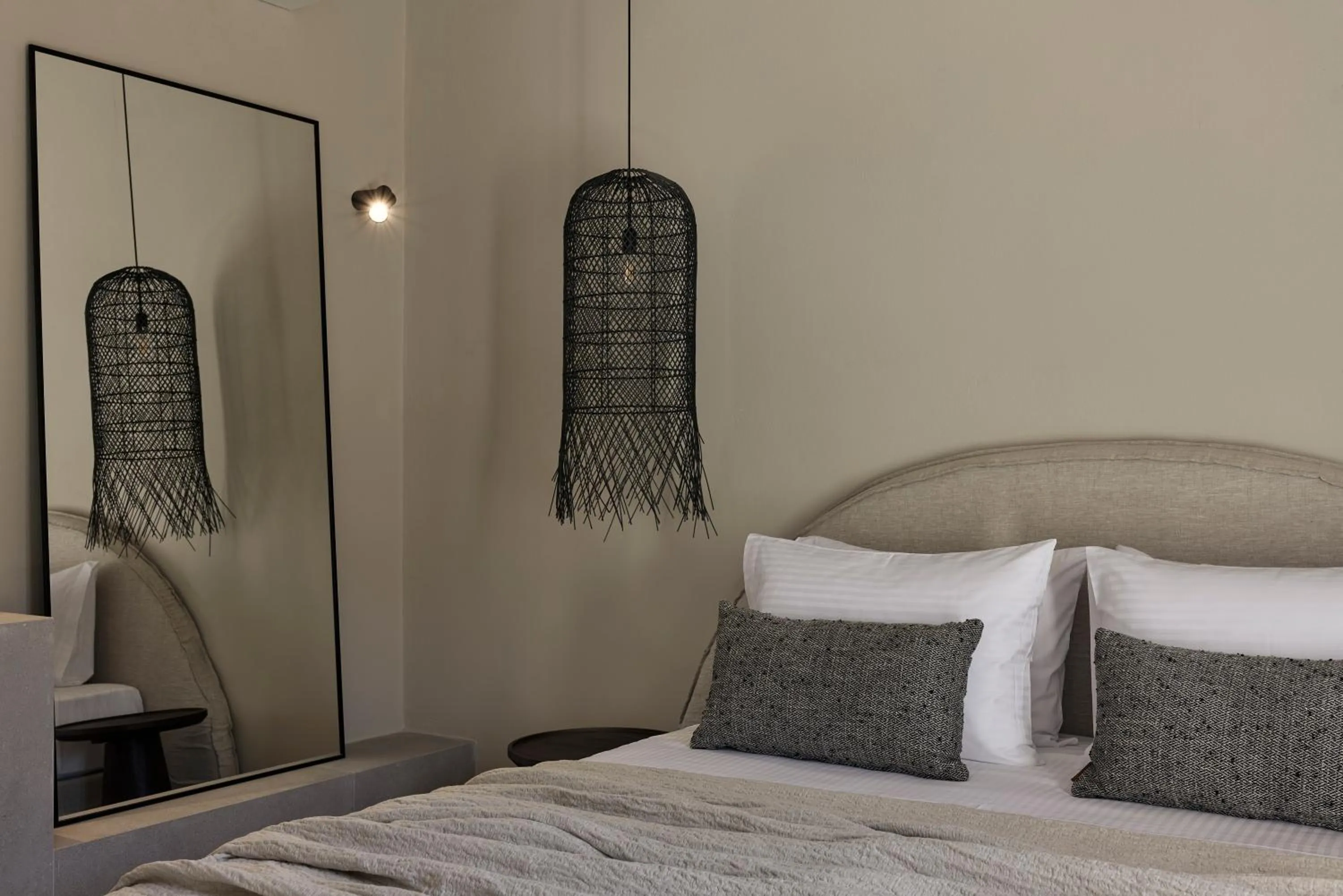 Bedroom, Bed in Naxian Rhapsody