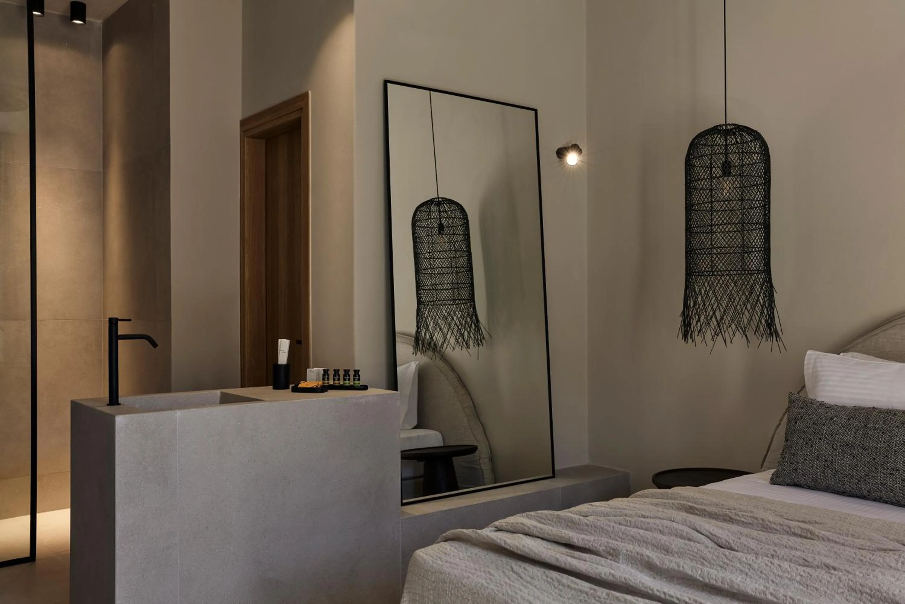 Bedroom, Bed in Naxian Rhapsody