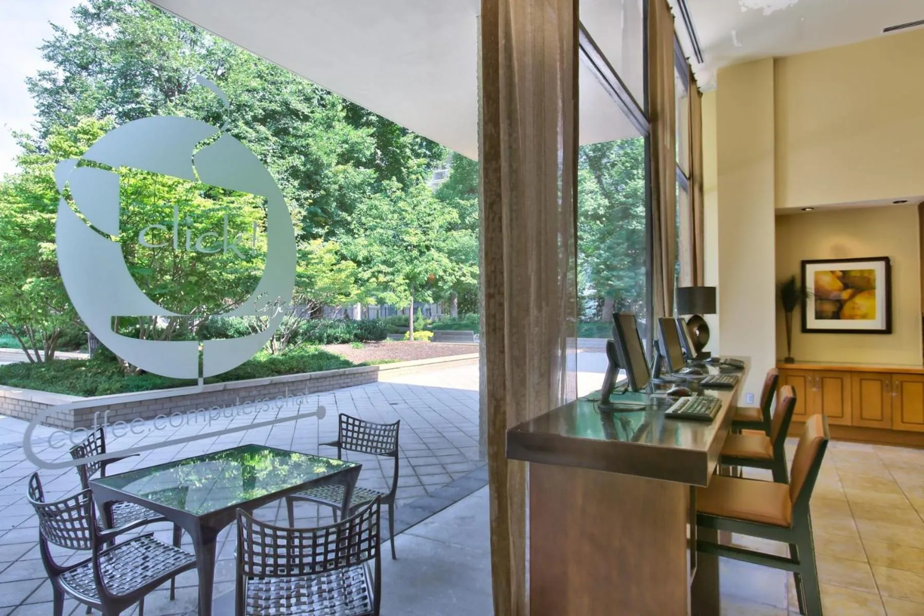 Garden in Incredible 1 BR Apt + Den @Crystal City With Gym