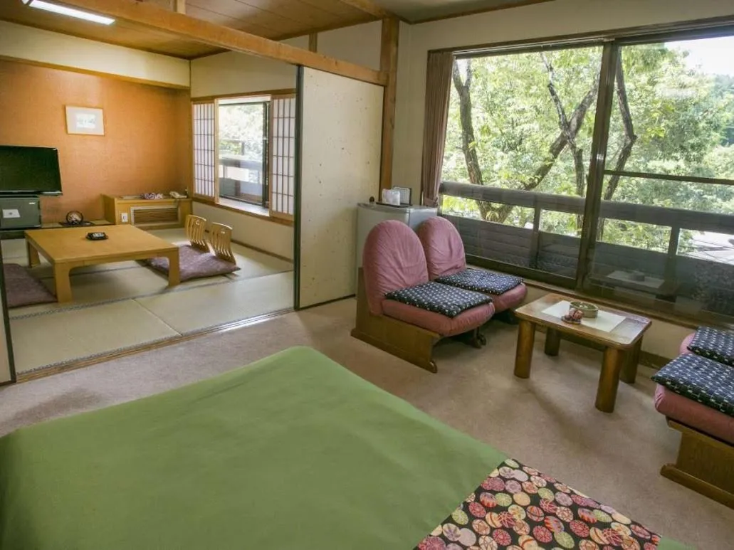 Photo of the whole room in Ryokan Misato