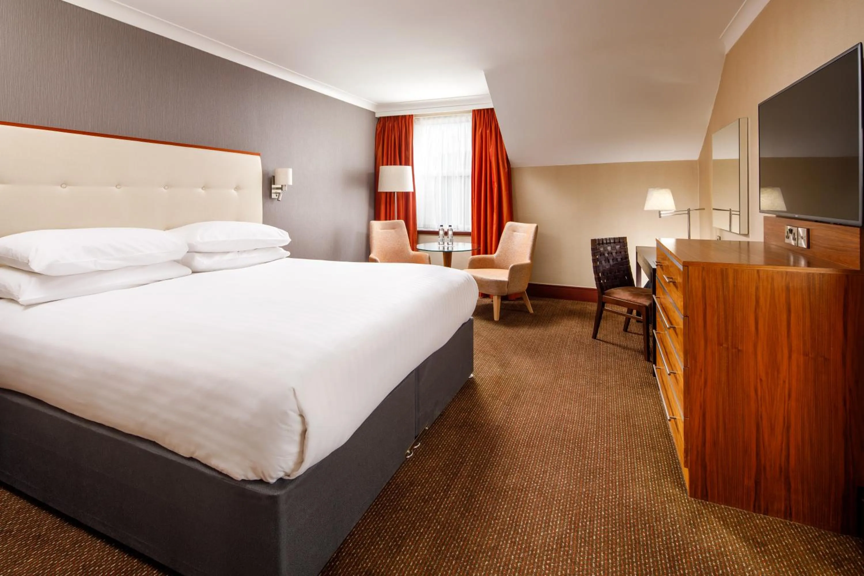 Superior King Room with View in Delta Hotels by Marriott Cheltenham Chase