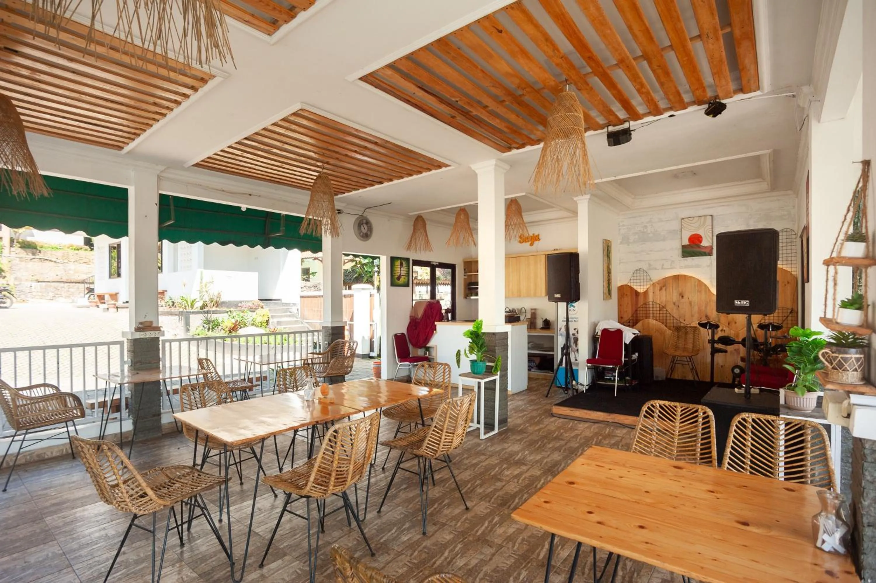 Property building in Urbanview Resort Syariah Khansa Cisarua Puncak by RedDoorz