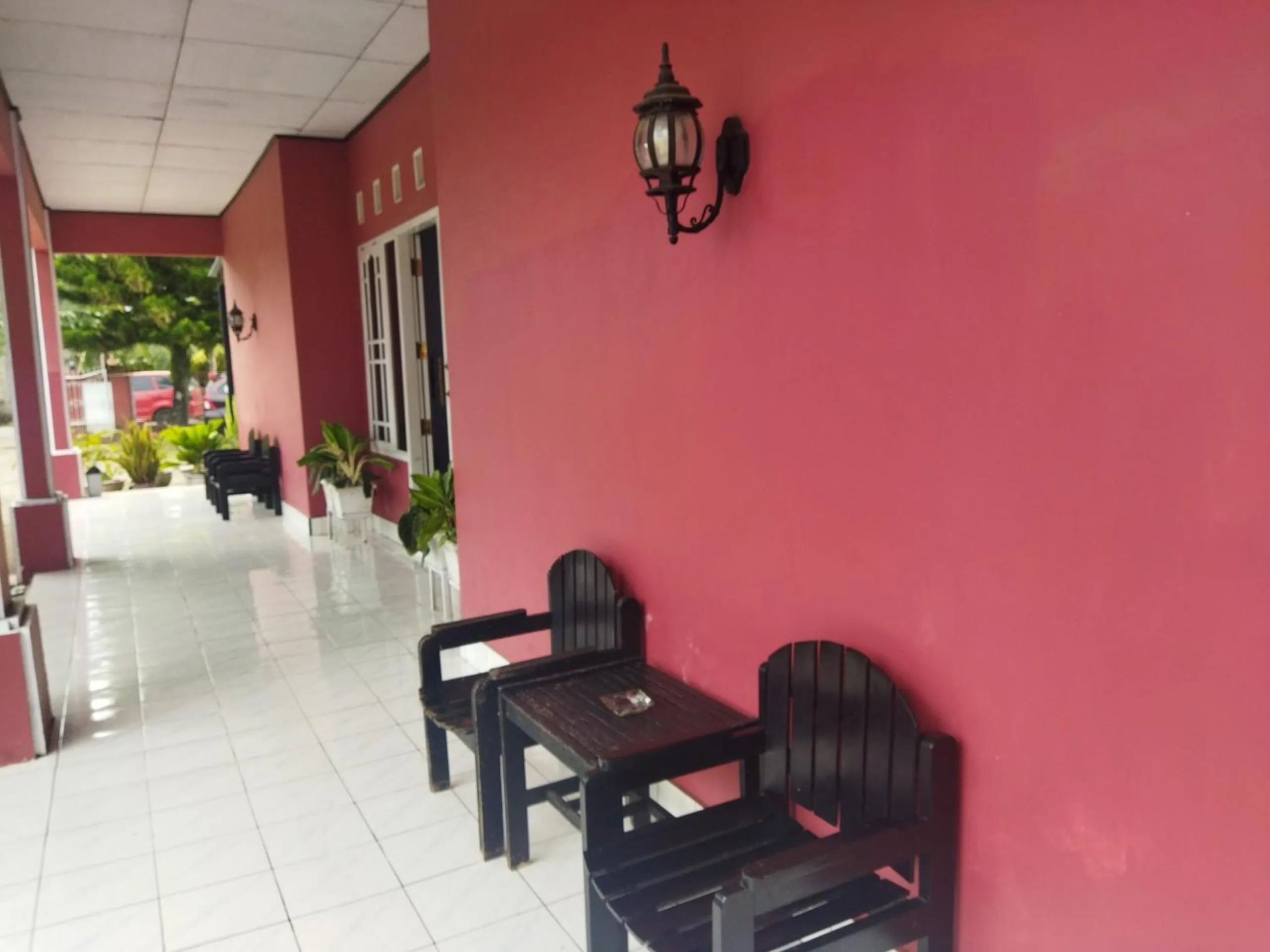 Lobby or reception in Hotel O Wisma Phinisi Syariah Near Mall of Pinrang Sejahtera