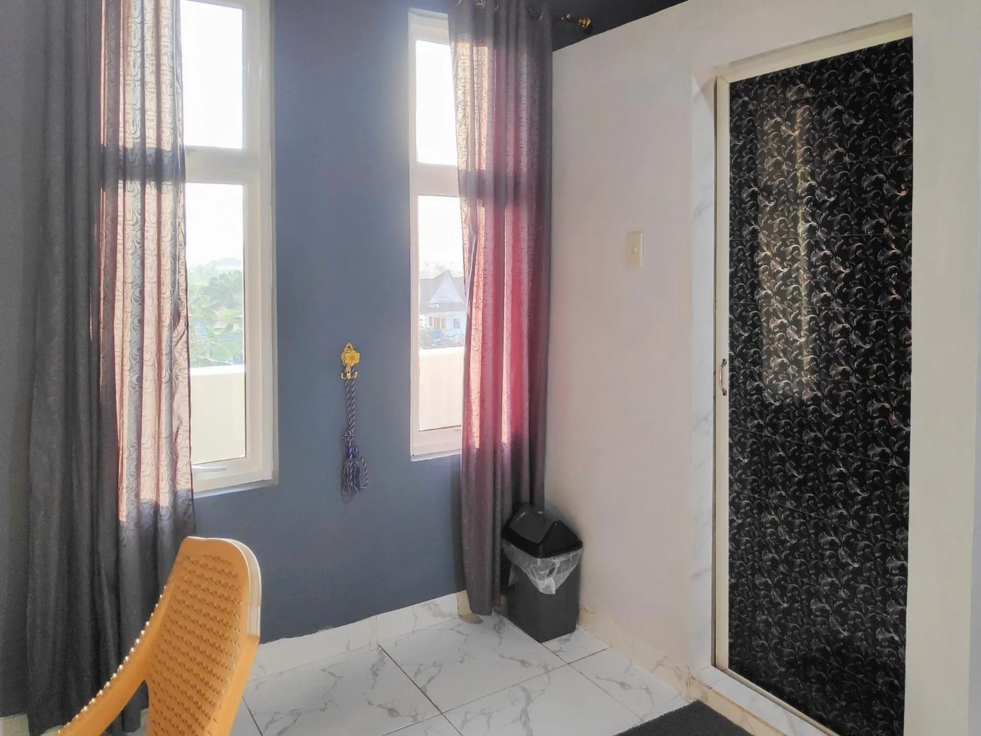 Seating area in RedDoorz at Perdagangan Simalungun