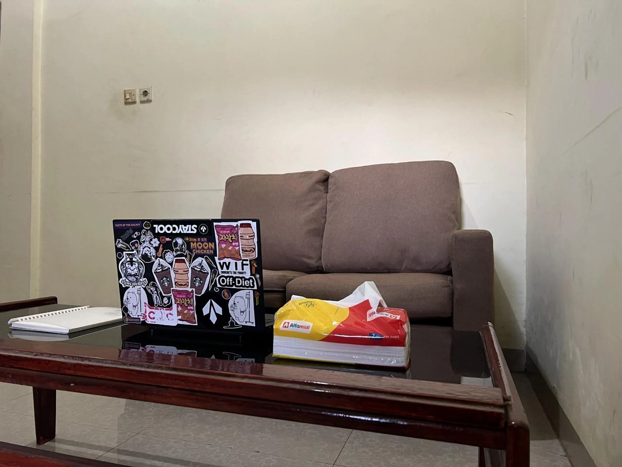 Lobby or reception in Hotel O Wisma Bunda Syariah Near Man Pinrang