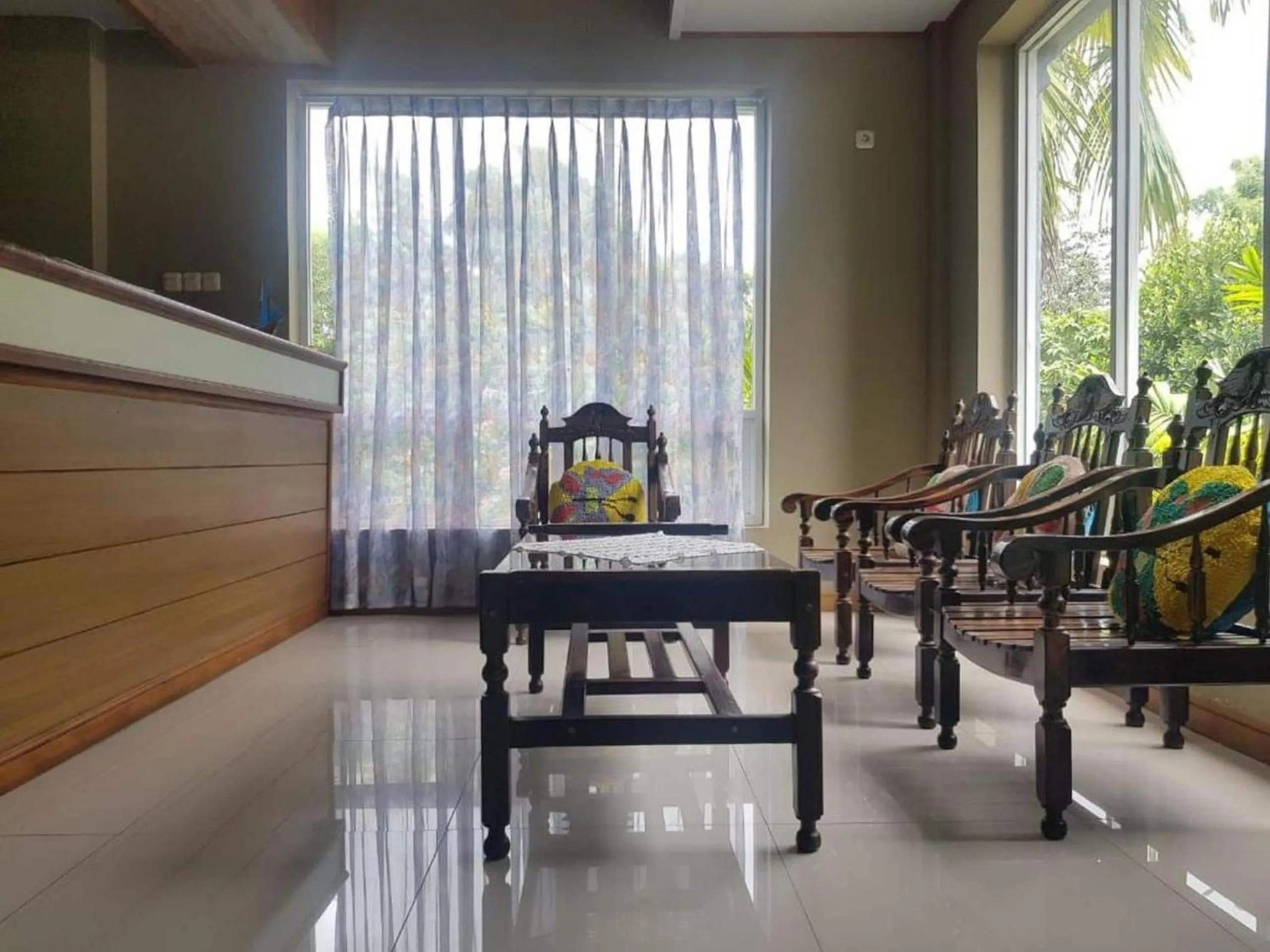 Lobby or reception in Hotel O Rumah Massagena Syariah Near Gedung Olahraga Enrekang