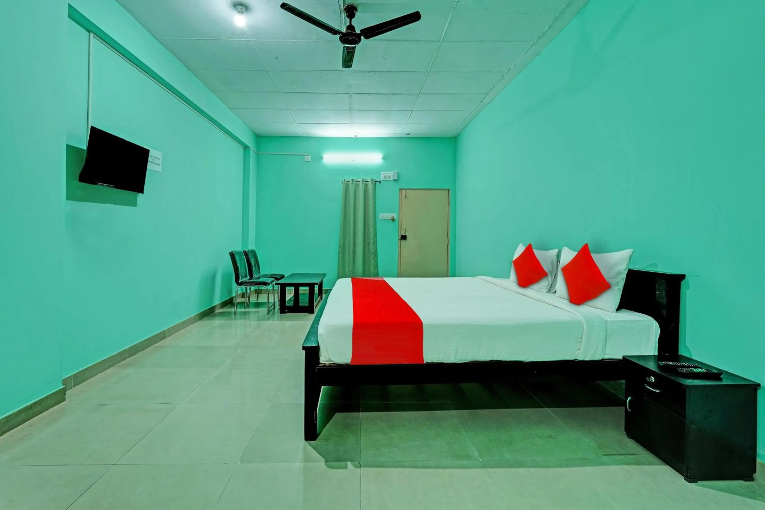 Bedroom, Bed in Super Collection O Druvi Corporate Hotel