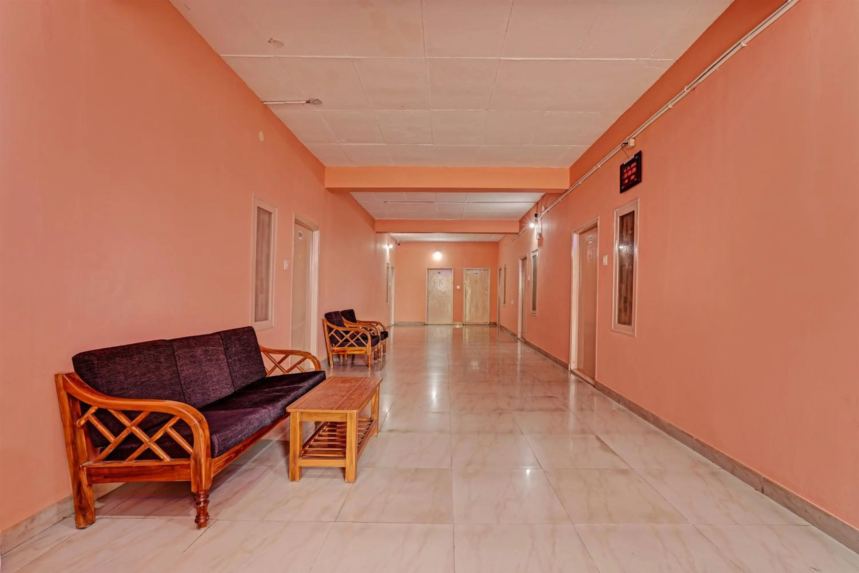 Lobby or reception in Super Collection O Druvi Corporate Hotel