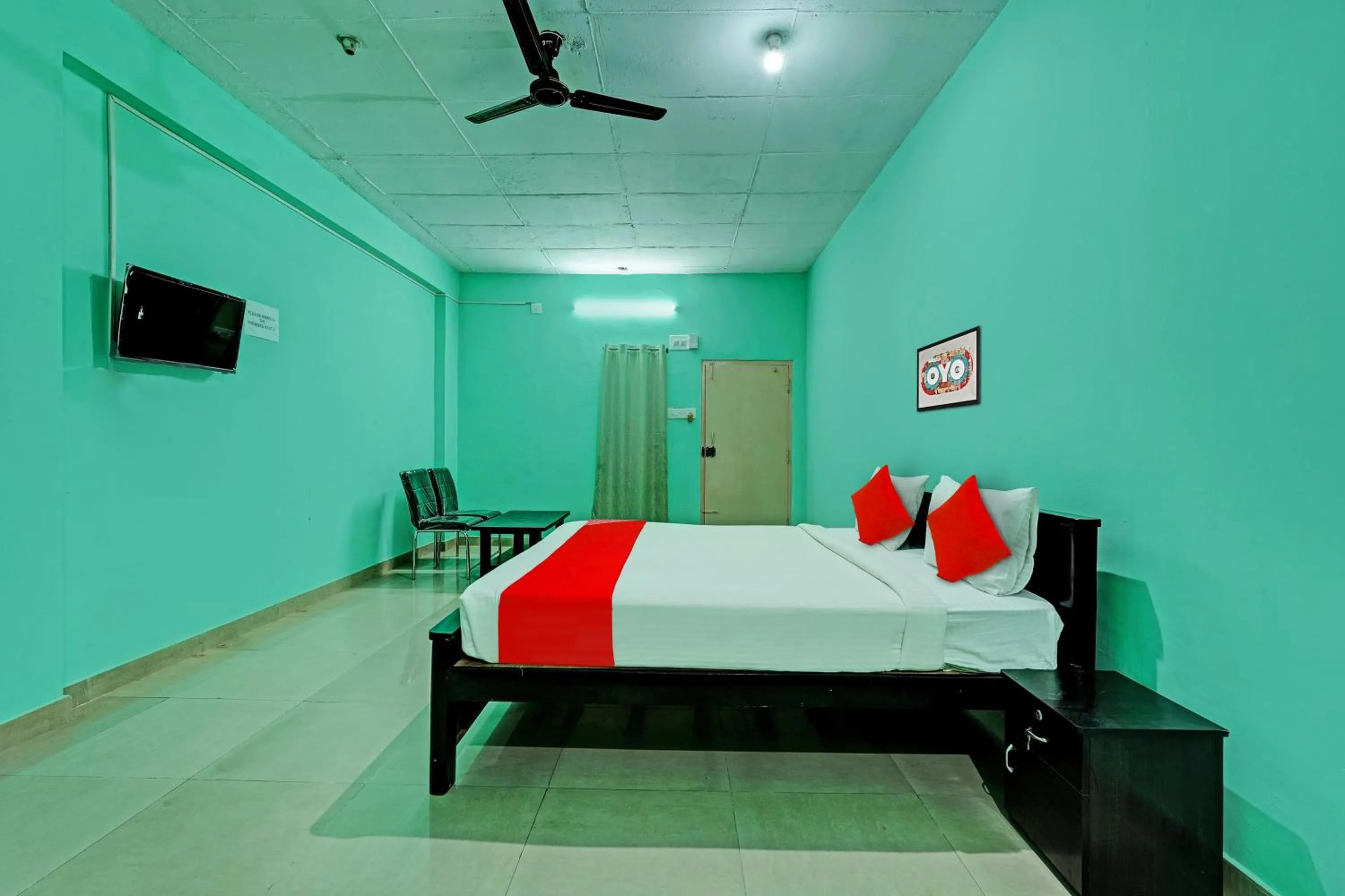 Facade/entrance, Bed in Super Collection O Druvi Corporate Hotel