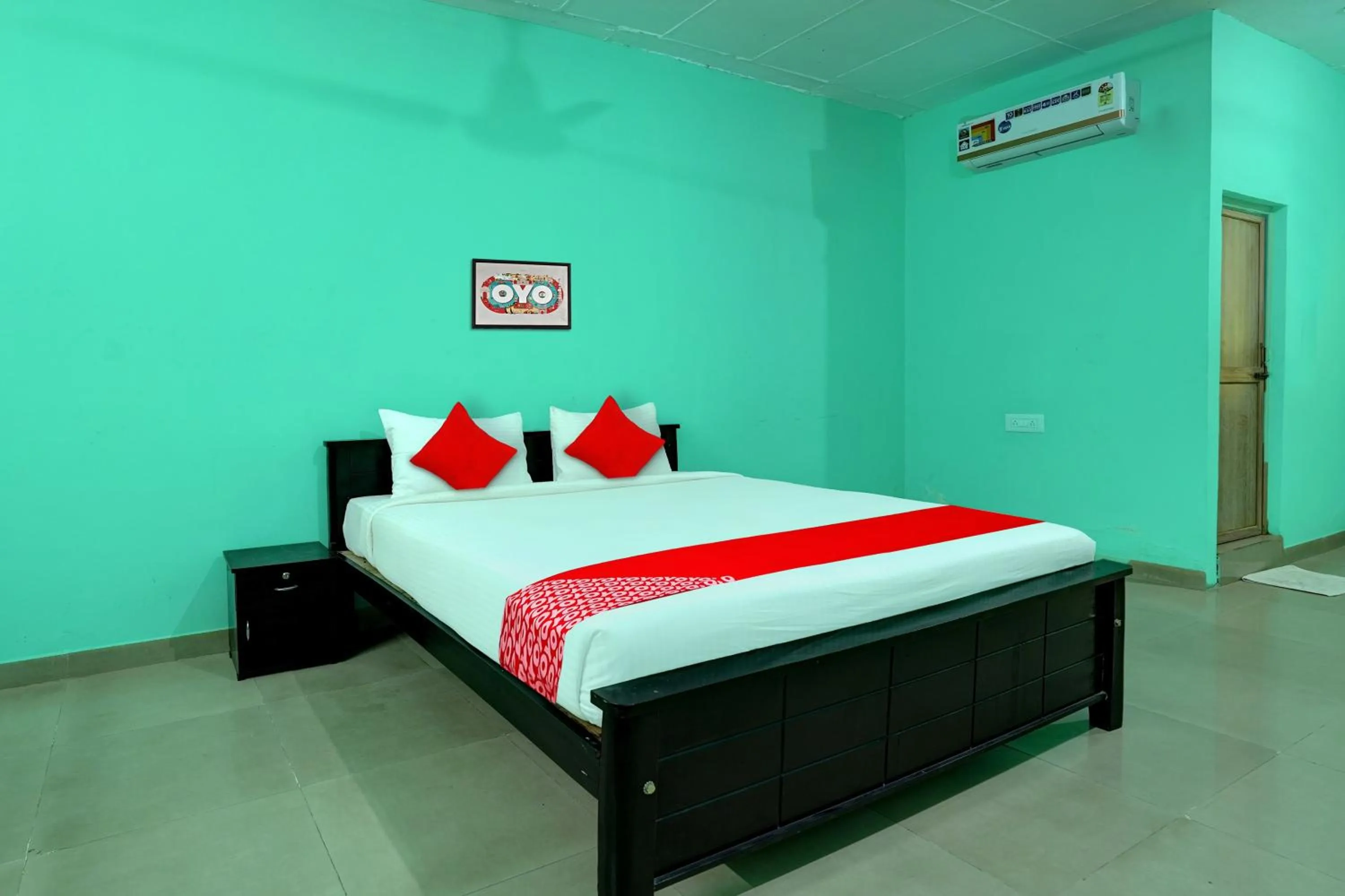 Bedroom, Bed in Super Collection O Druvi Corporate Hotel