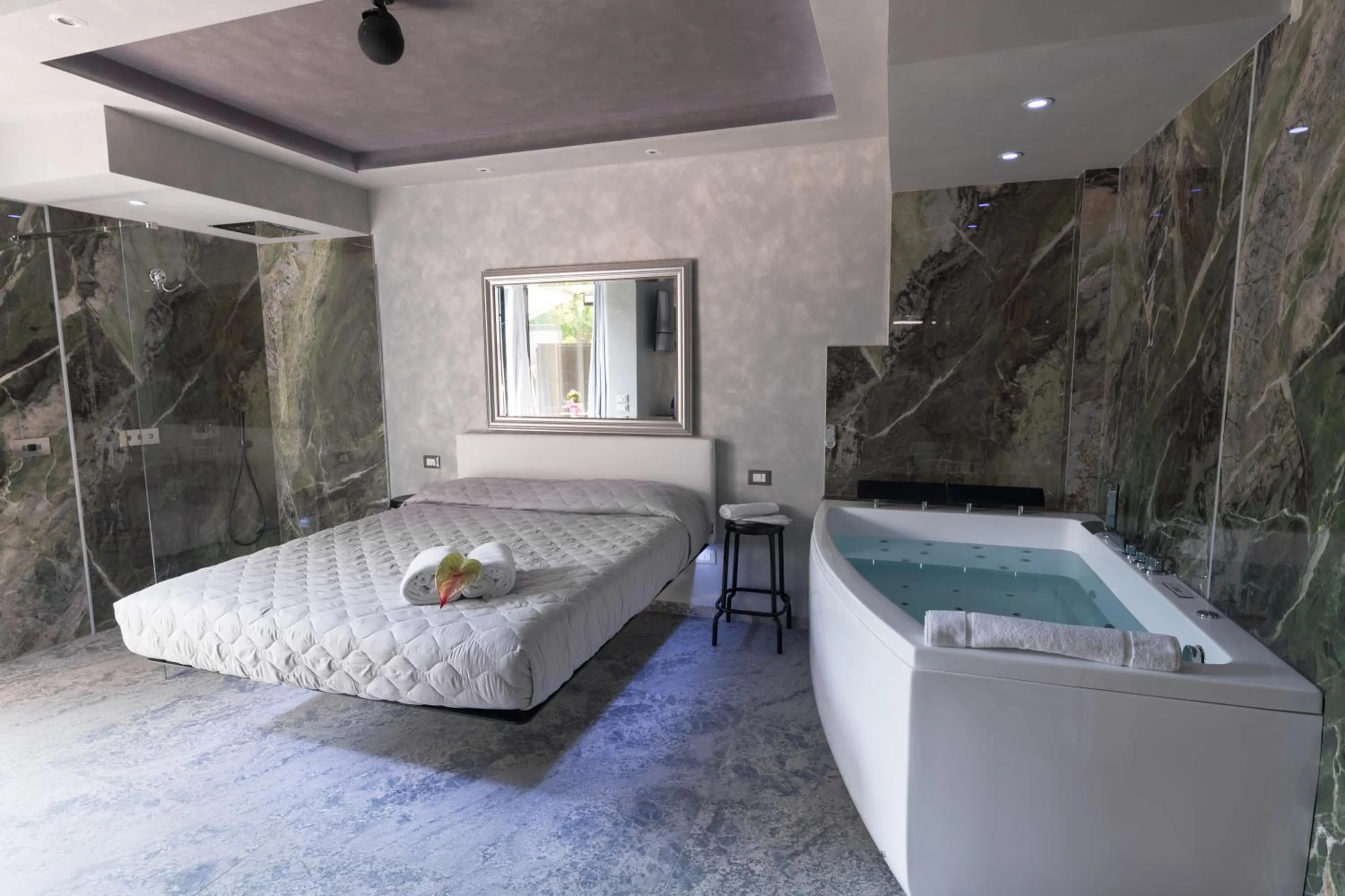 Bed in garda fantasy paradise silver o gold