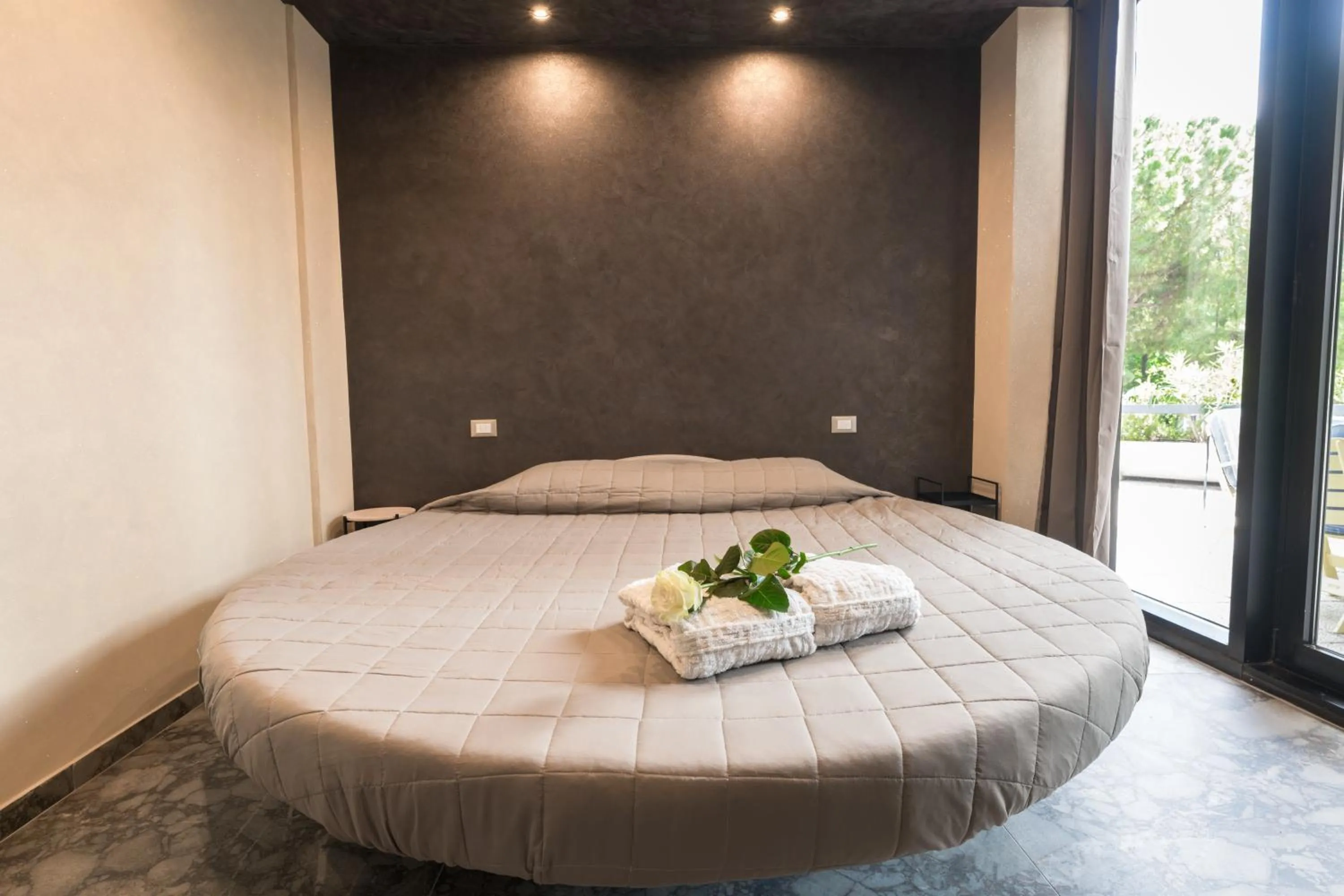 Bed in garda fantasy paradise silver o gold
