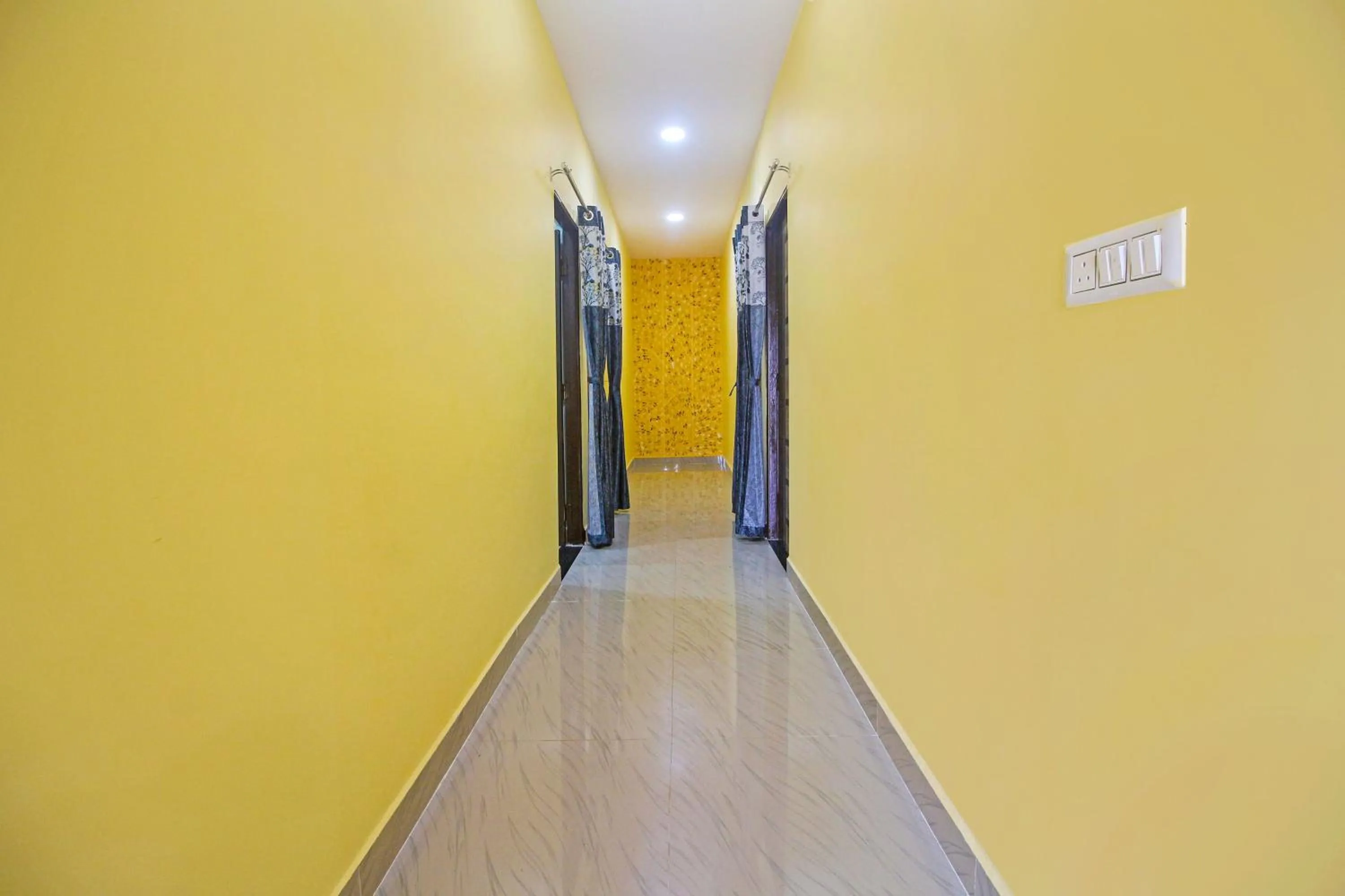 Lobby or reception in Hotel O Mh