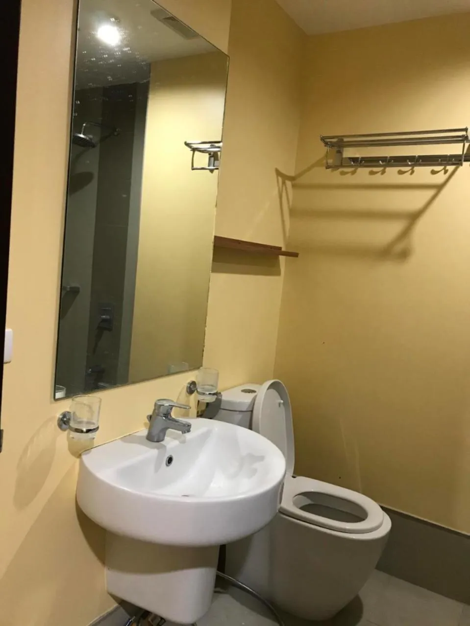 Davao Central Suites