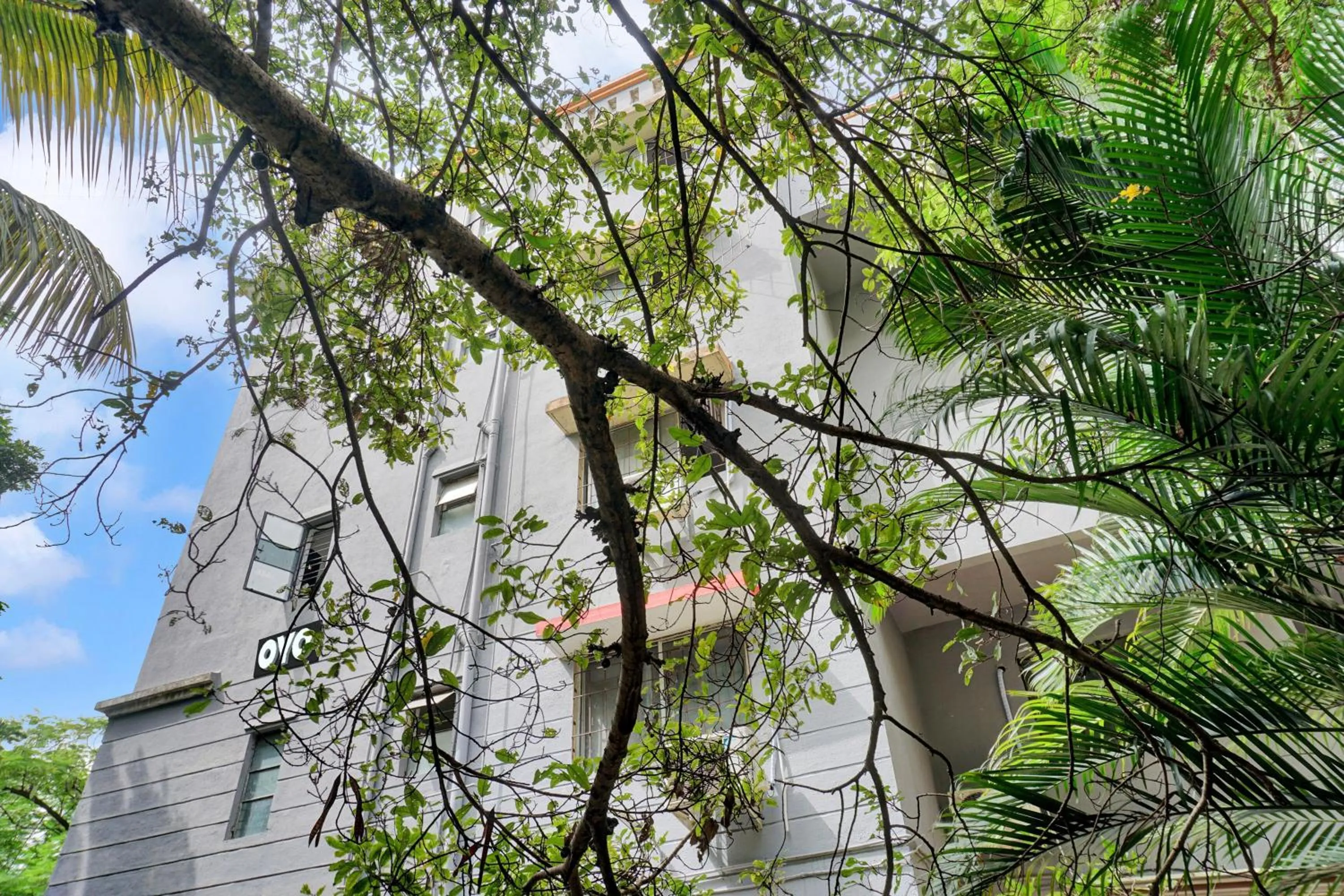 Facade/entrance in Hotel O Aru Sai
