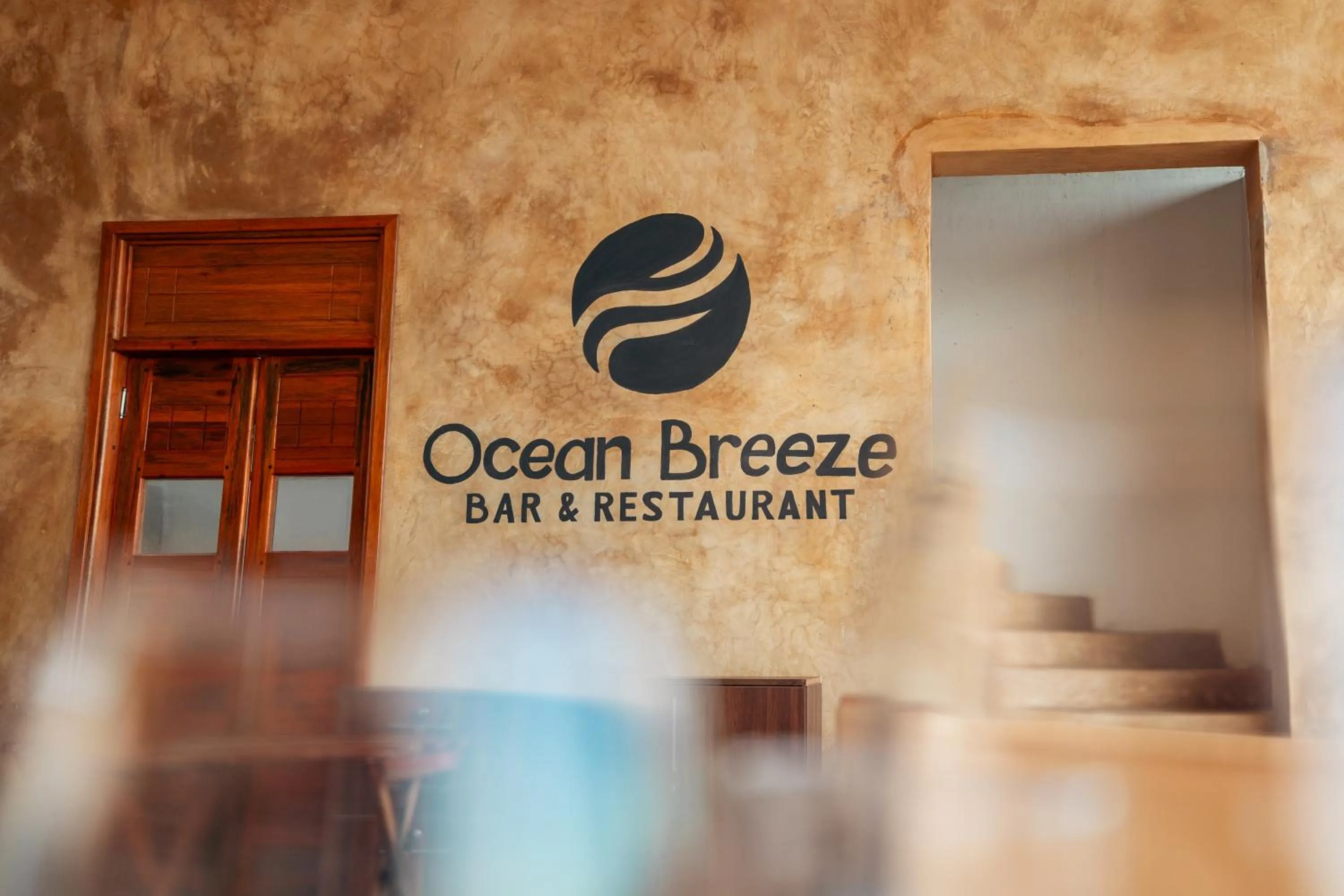 Restaurant/places to eat in Mayai Ocean Resort