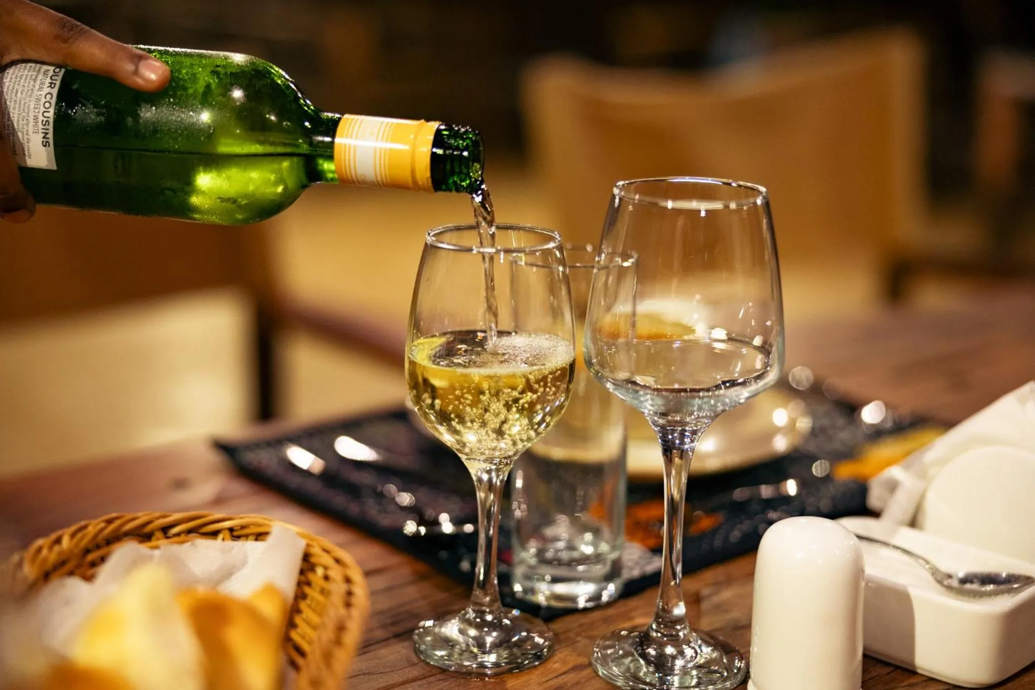 Restaurant/places to eat in Mayai Ocean Resort