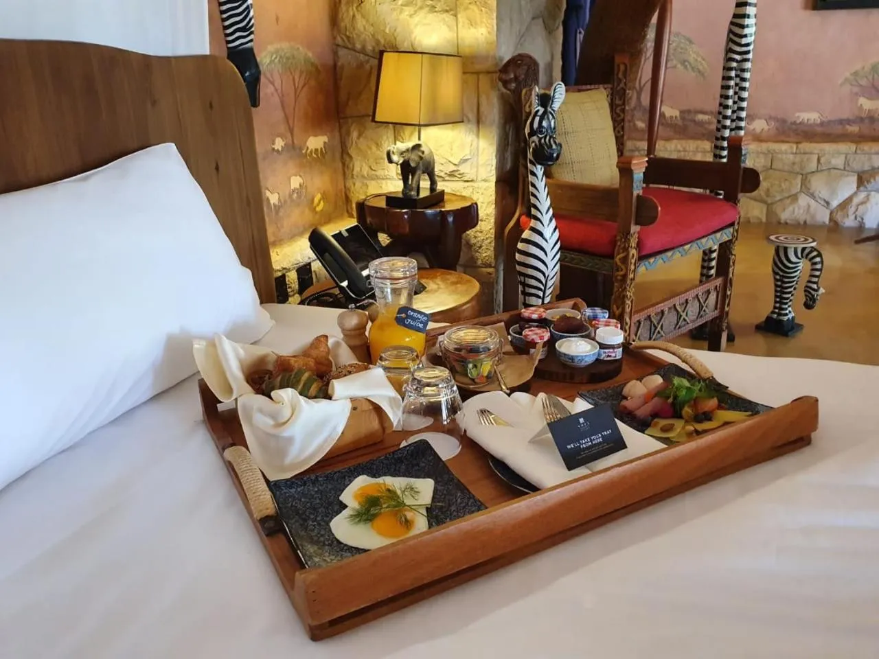 Breakfast, Bed in Nofa Riyadh, A Radisson Collection Resort