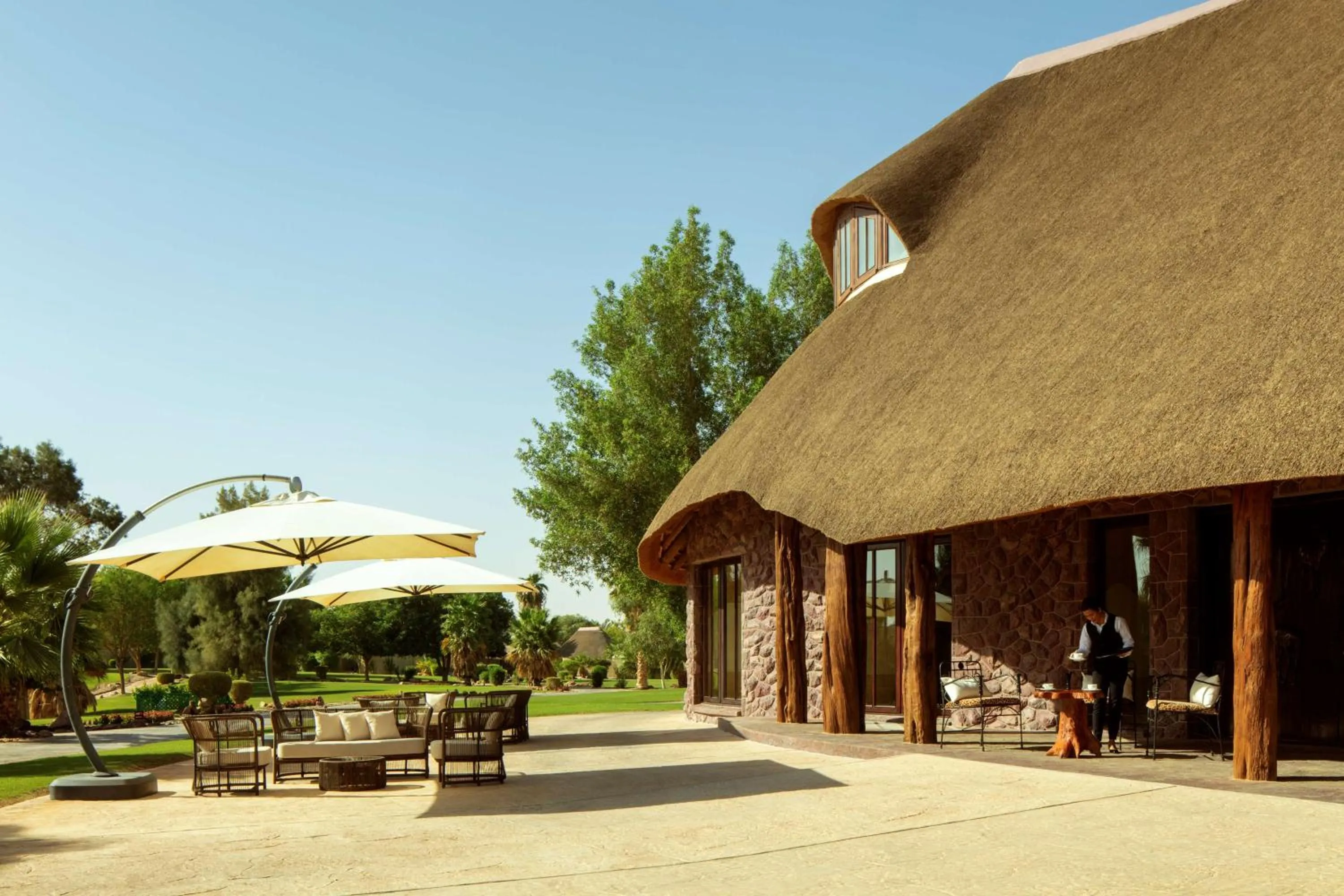 Lounge or bar in Nofa Riyadh, A Radisson Collection Resort