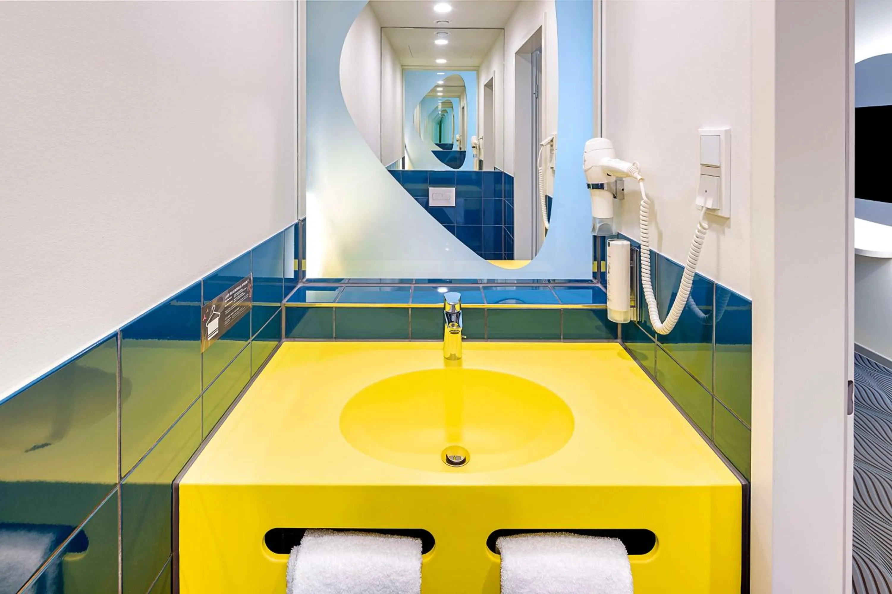Bathroom in Prize by Radisson, Dortmund City