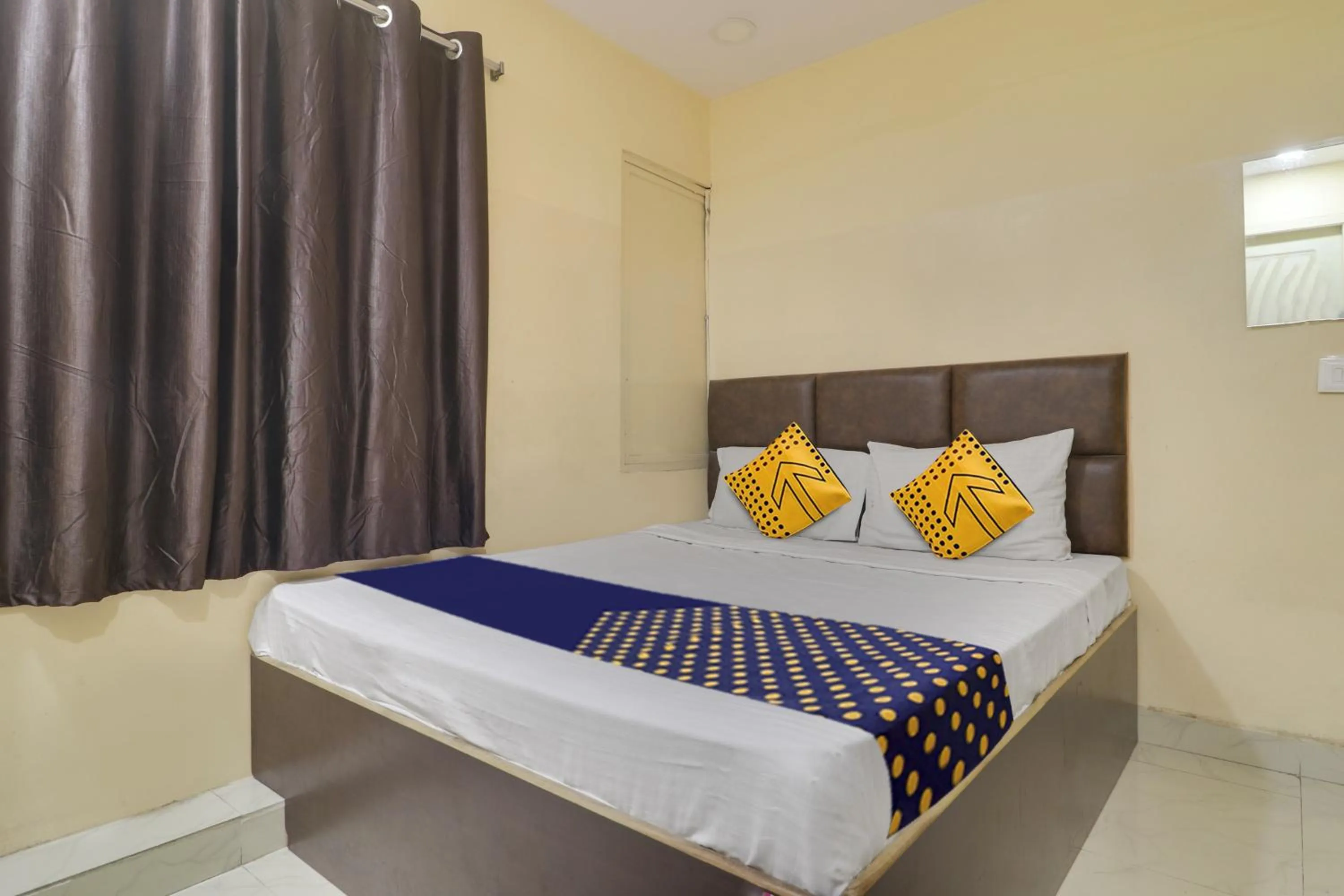 Bedroom, Bed in SPOT ON BHARGAV RESIDENCE