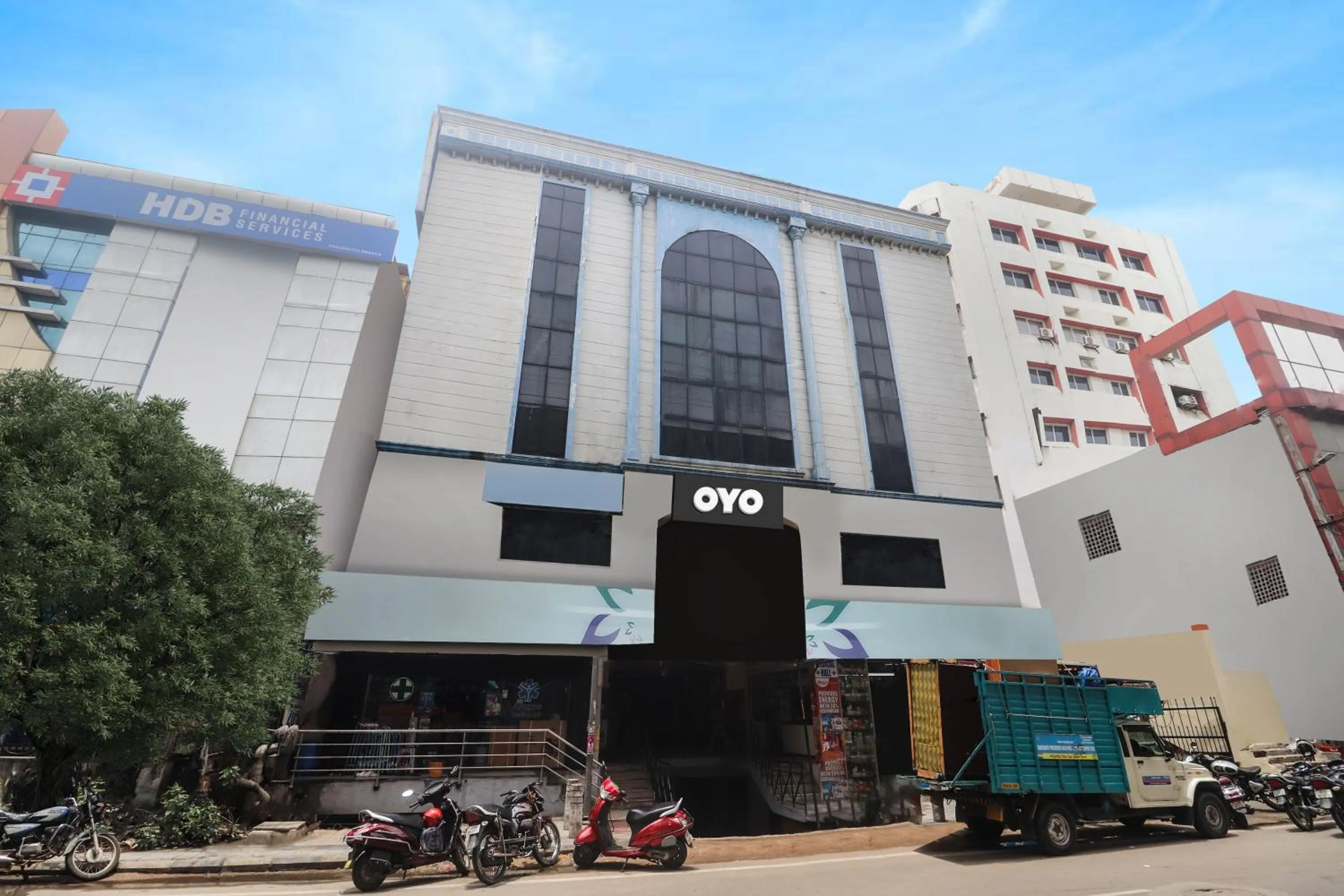 Facade/entrance in SPOT ON BHARGAV RESIDENCE