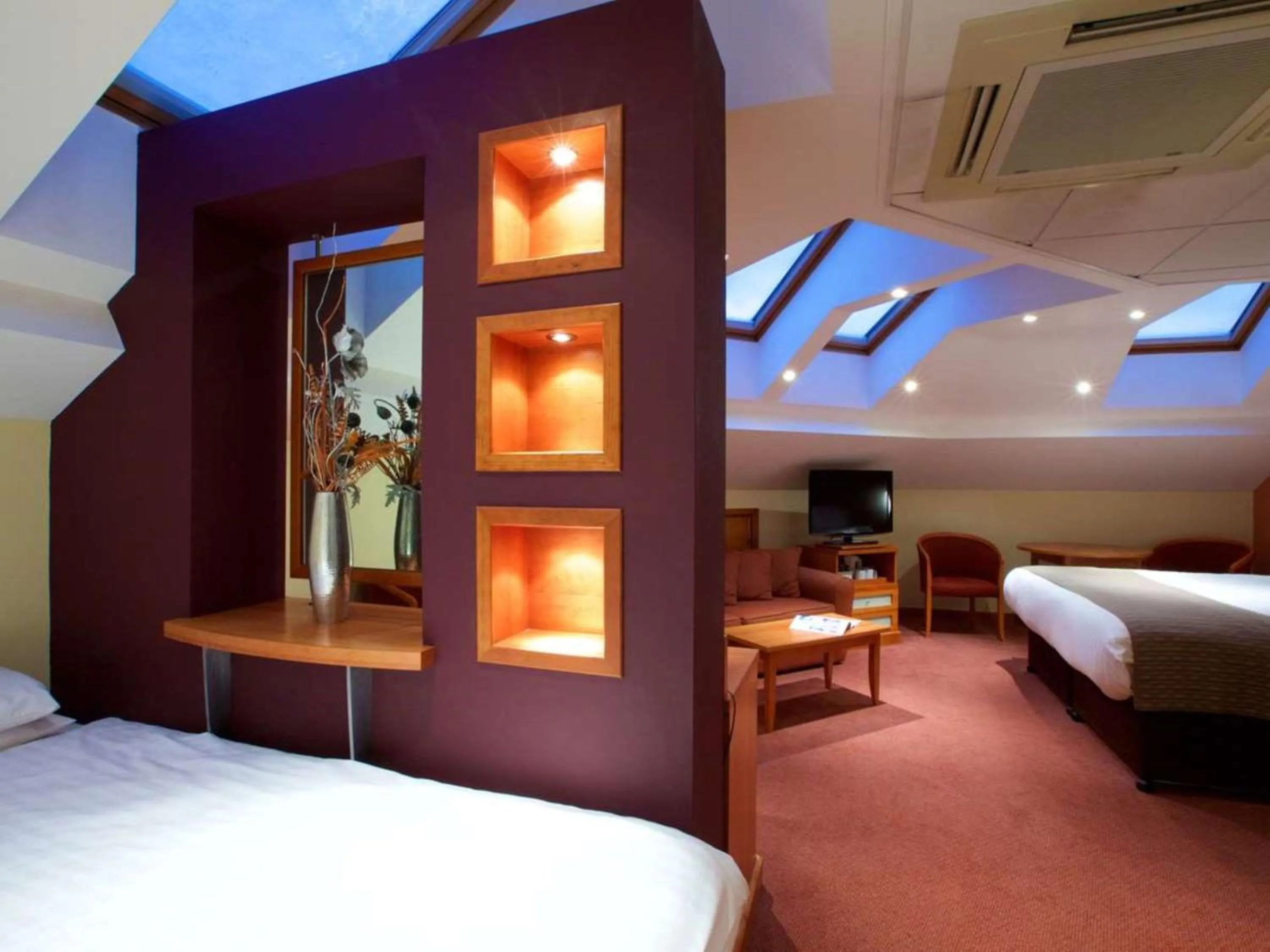 TV and multimedia, Bed in Derby Mickleover Hotel, BW Signature Collection