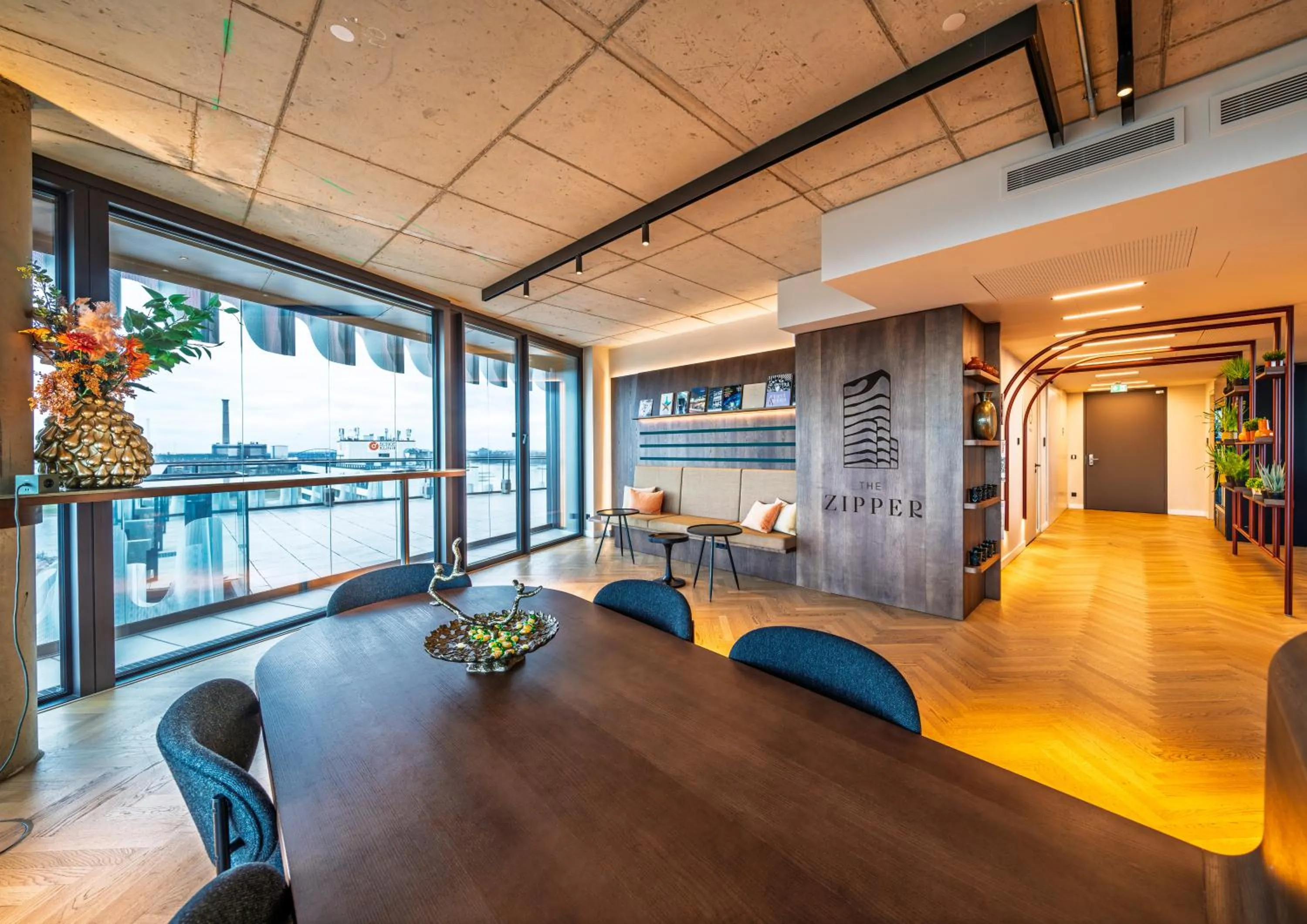 The Zipper Hotel und Apartments