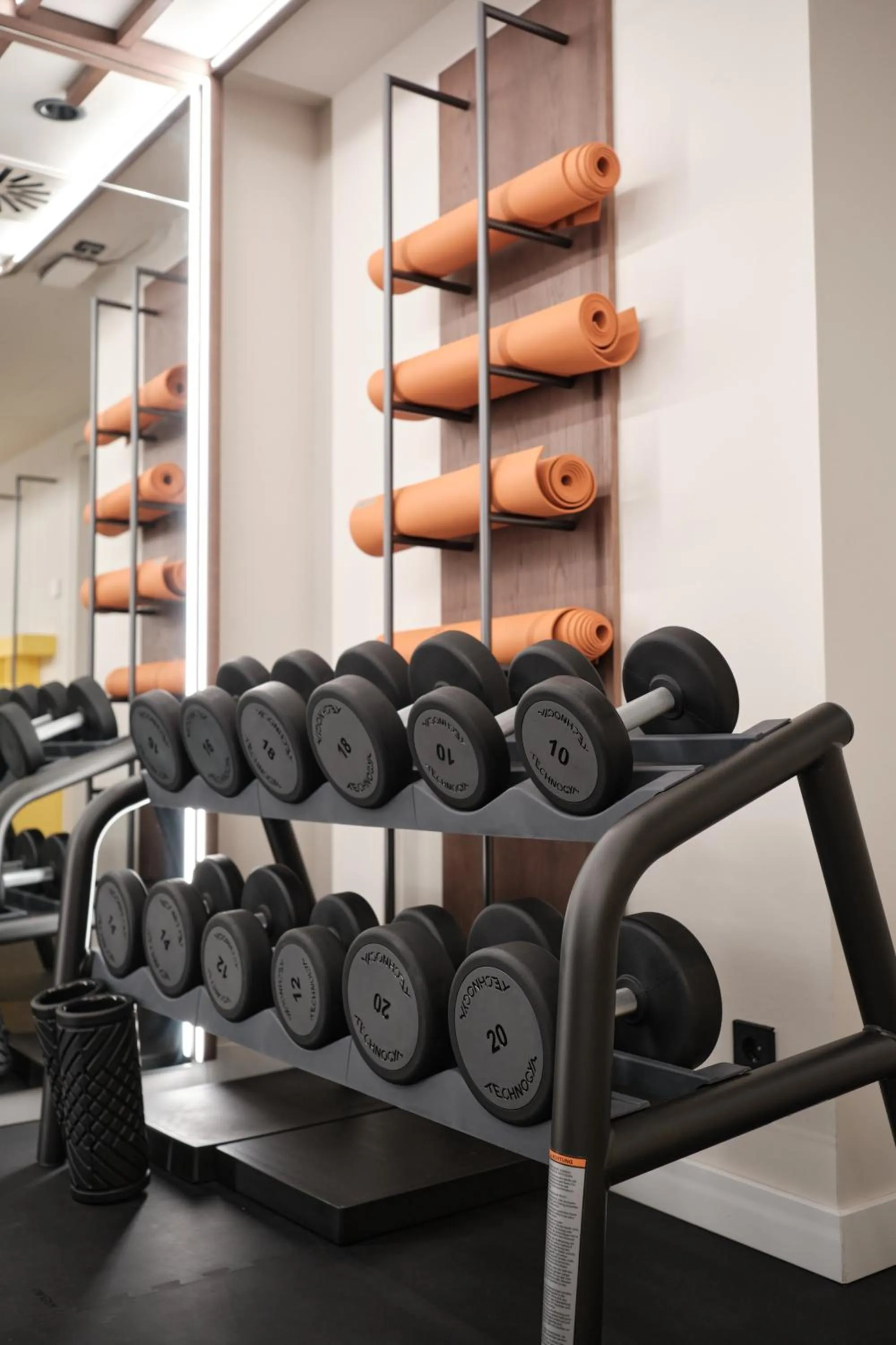 Fitness centre/facilities in The Zipper Hotel und Apartments