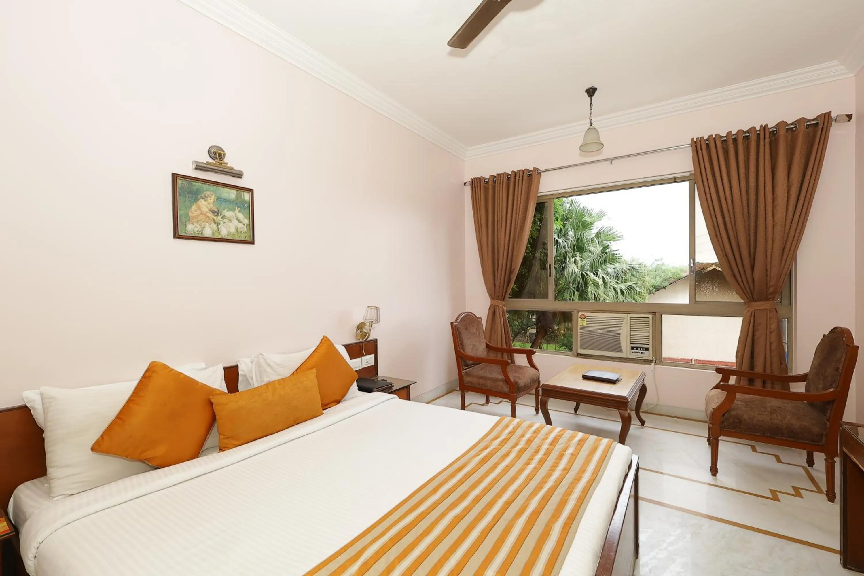 Bed in Kailash Parbat