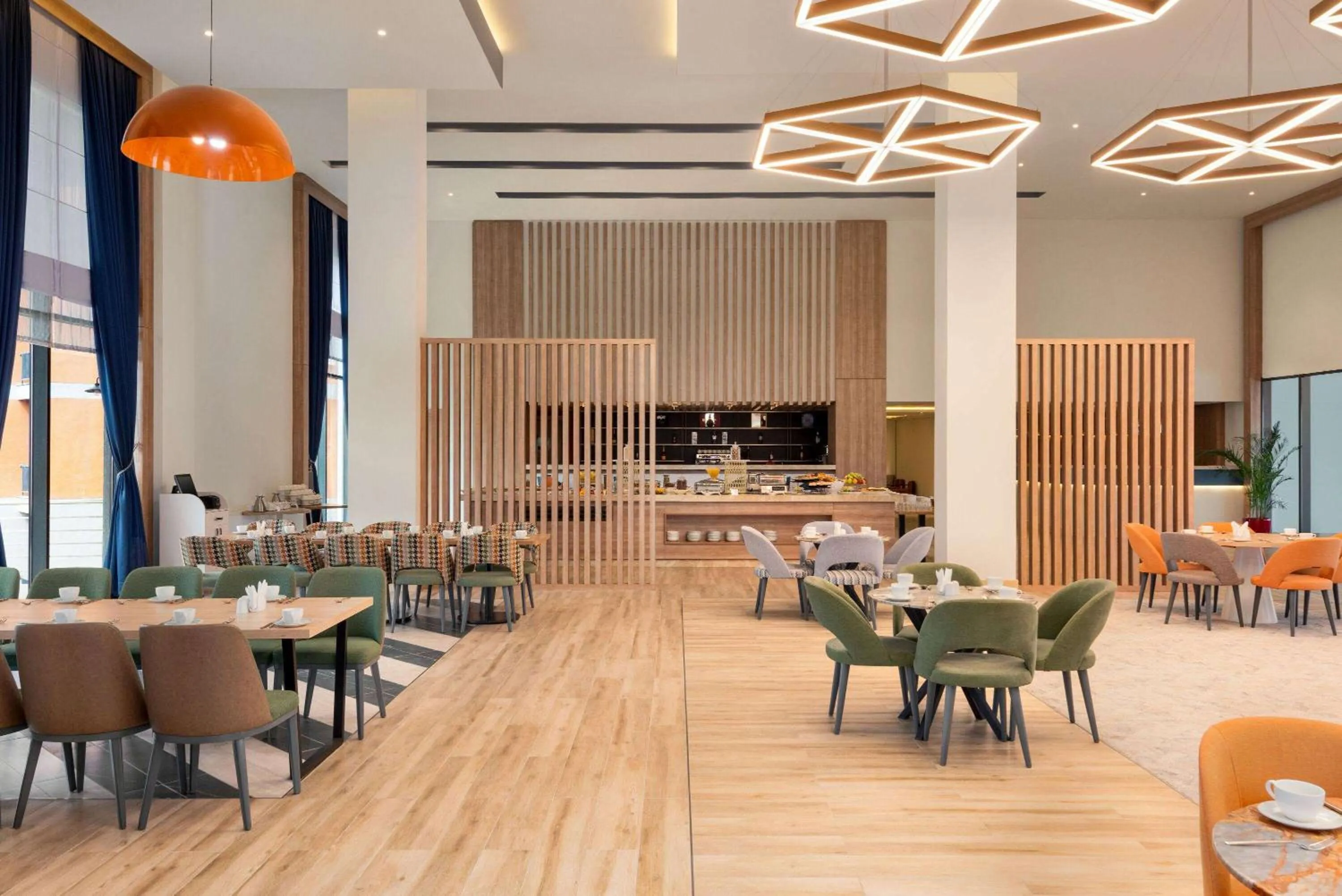 Restaurant/places to eat in Ramada Encore by Wyndham Zomin