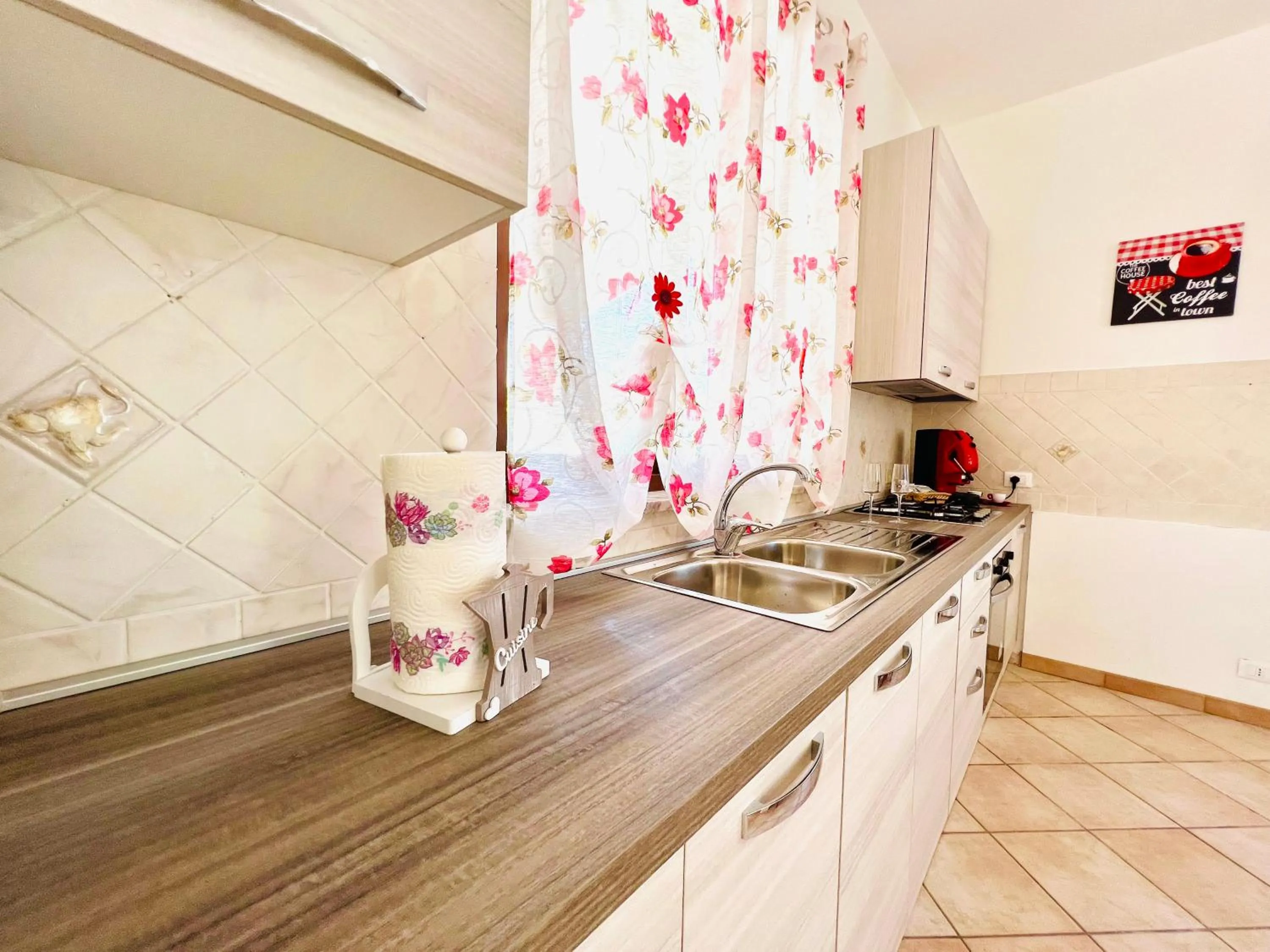 Kitchen or kitchenette in Villa Genova