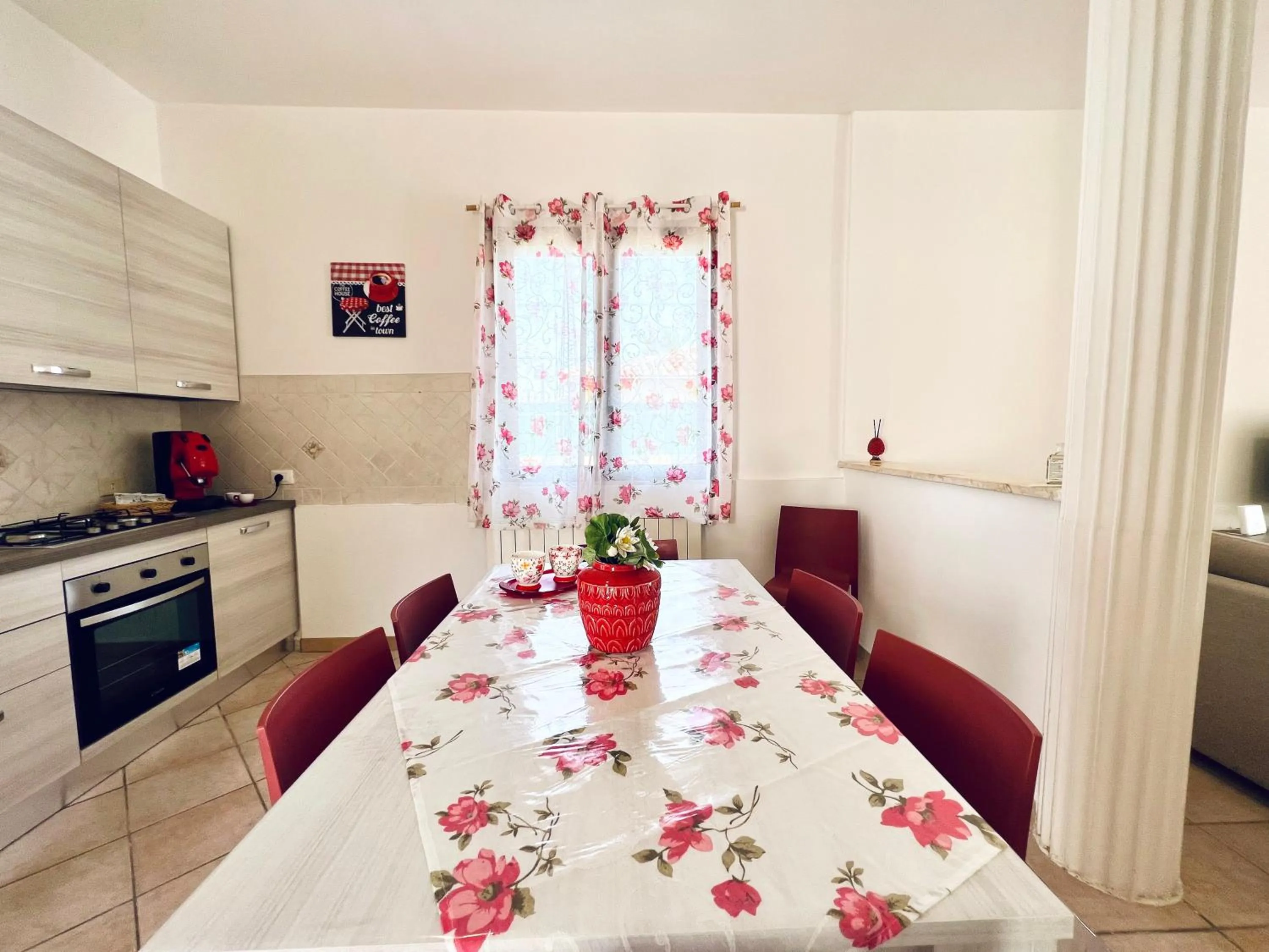 Dining area in Villa Genova