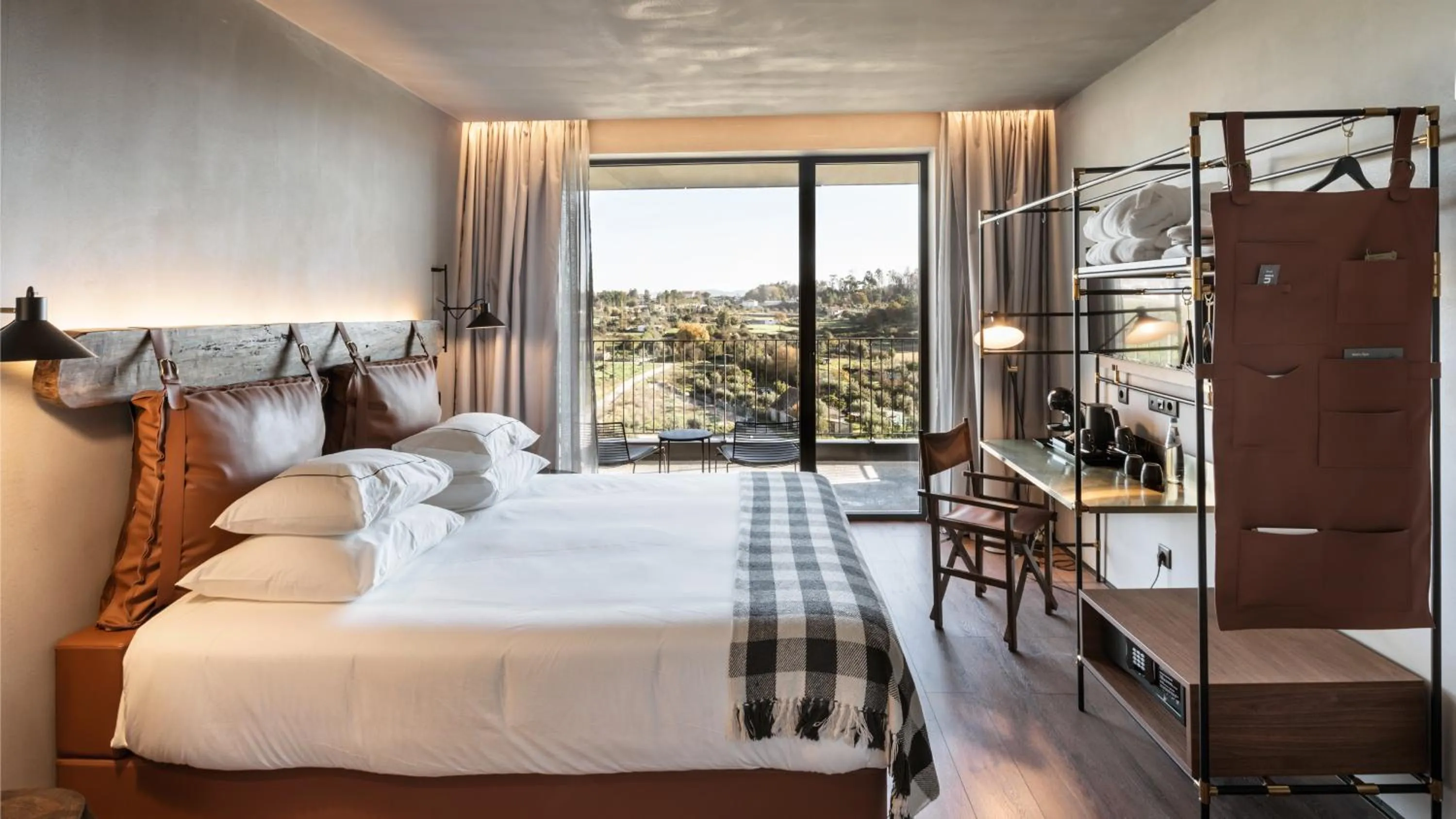 View (from property/room), Bed in Puro Dão Hotel & Spa