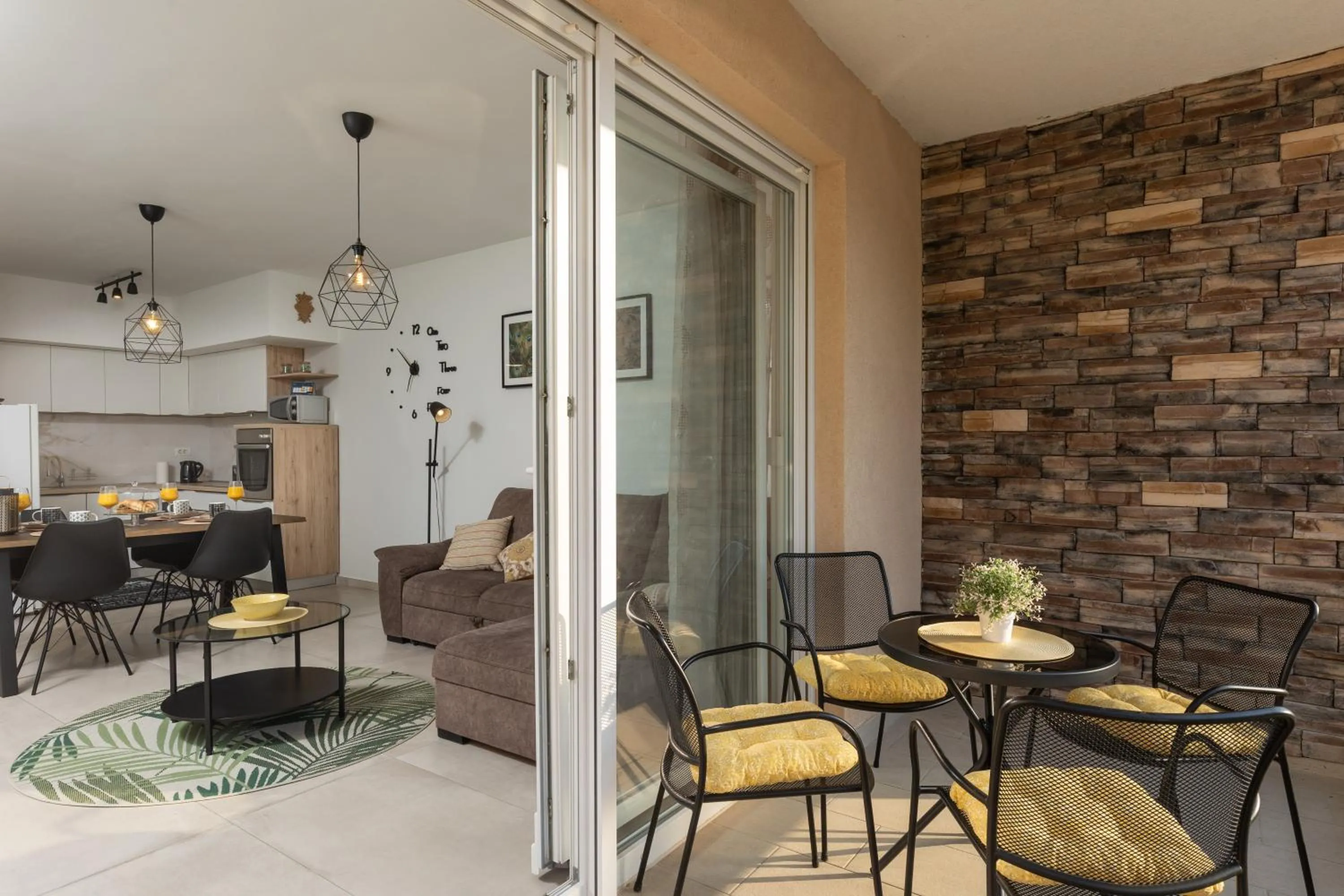 Apartment Why Not