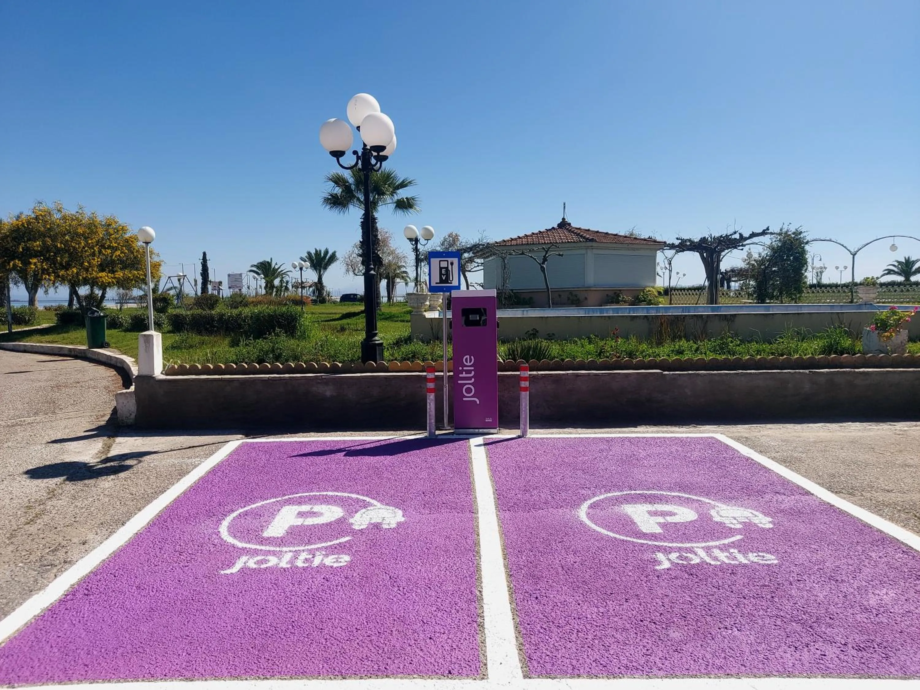 Parking in Hotel Theoxenia