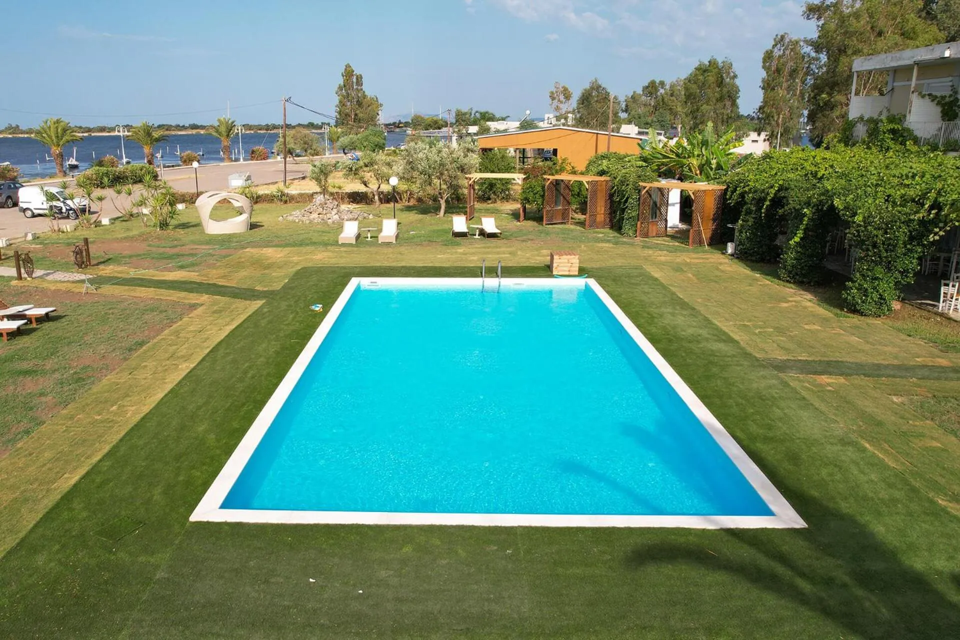 Swimming pool in Hotel Theoxenia