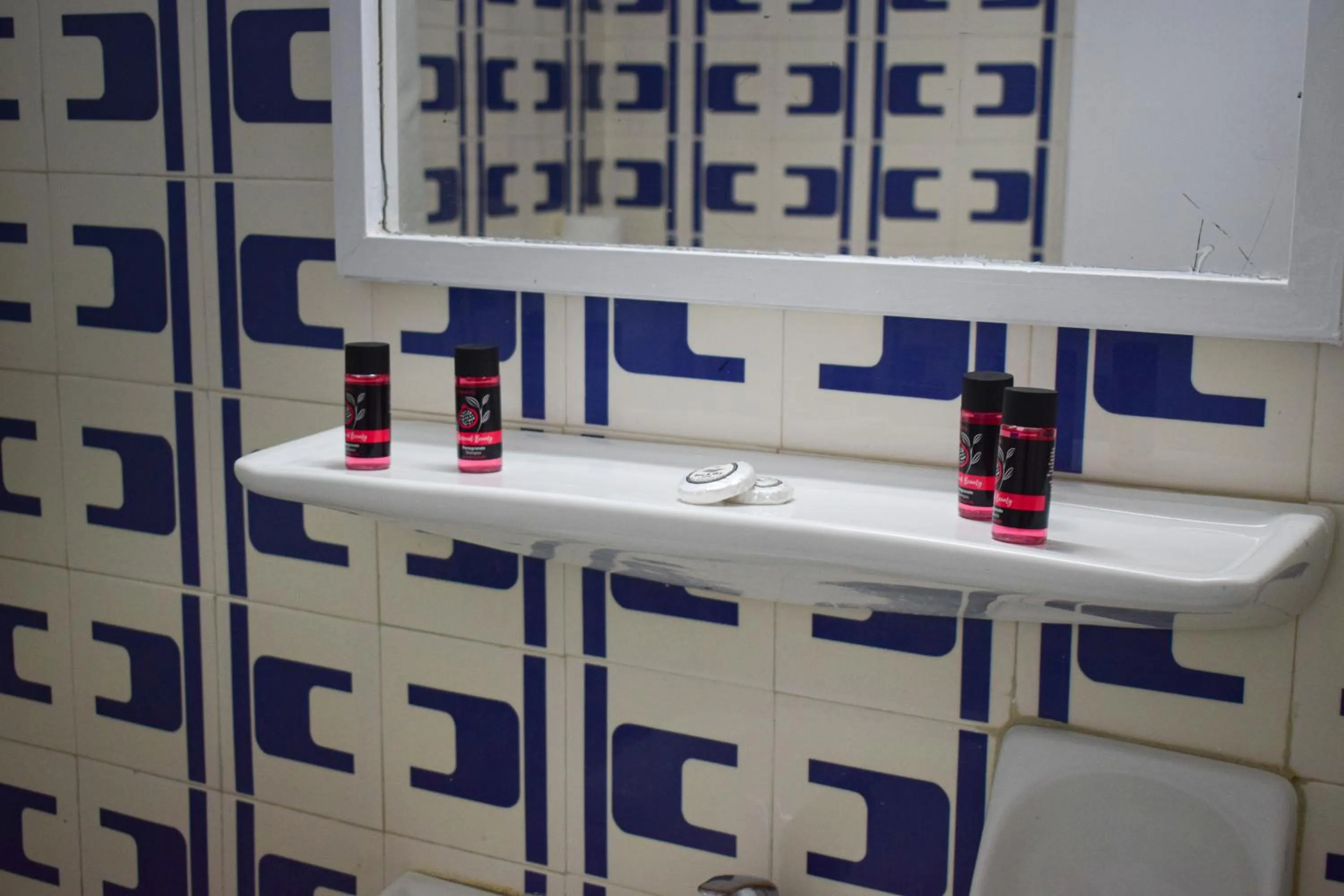 Bathroom in Hotel Theoxenia