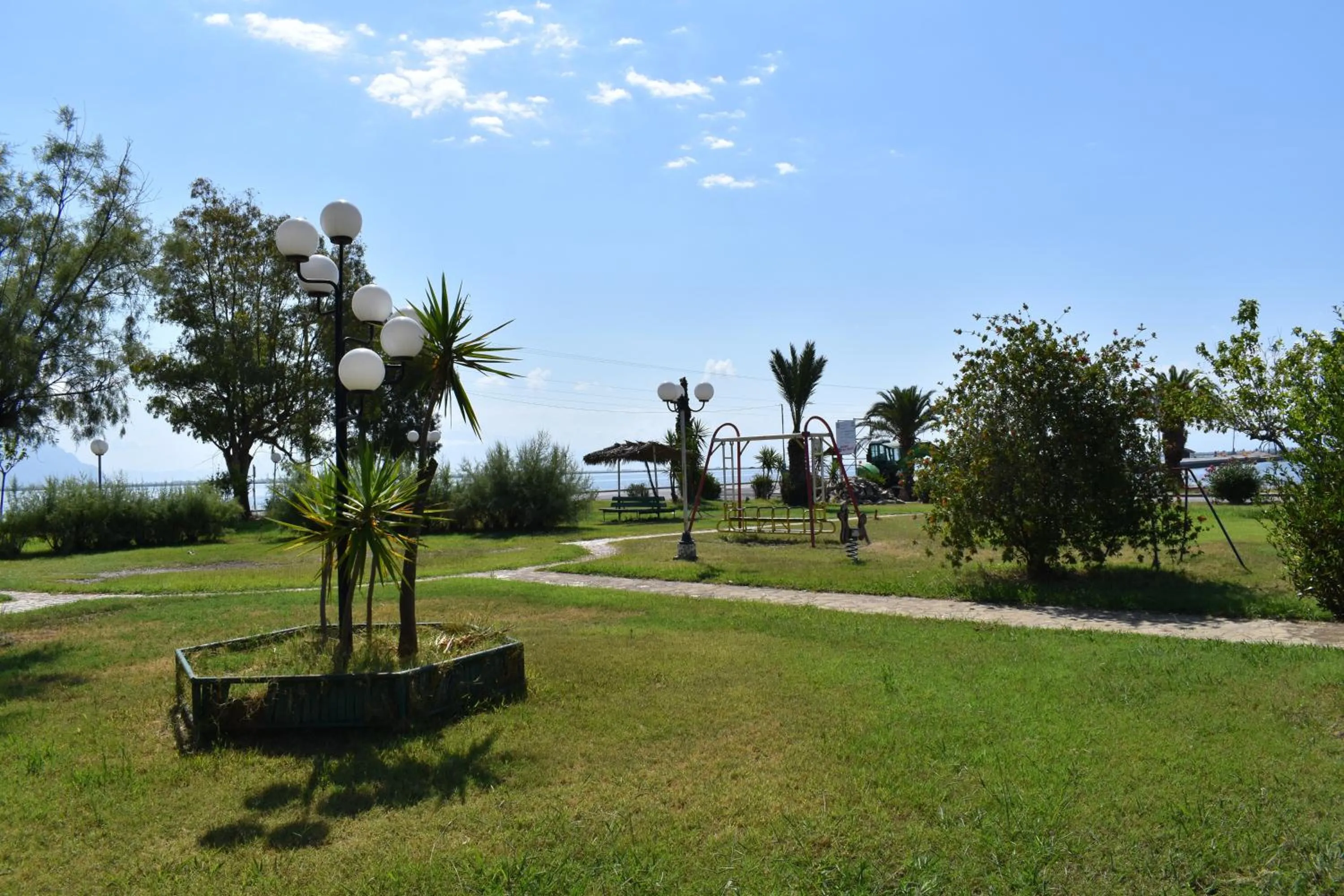 Garden in Hotel Theoxenia