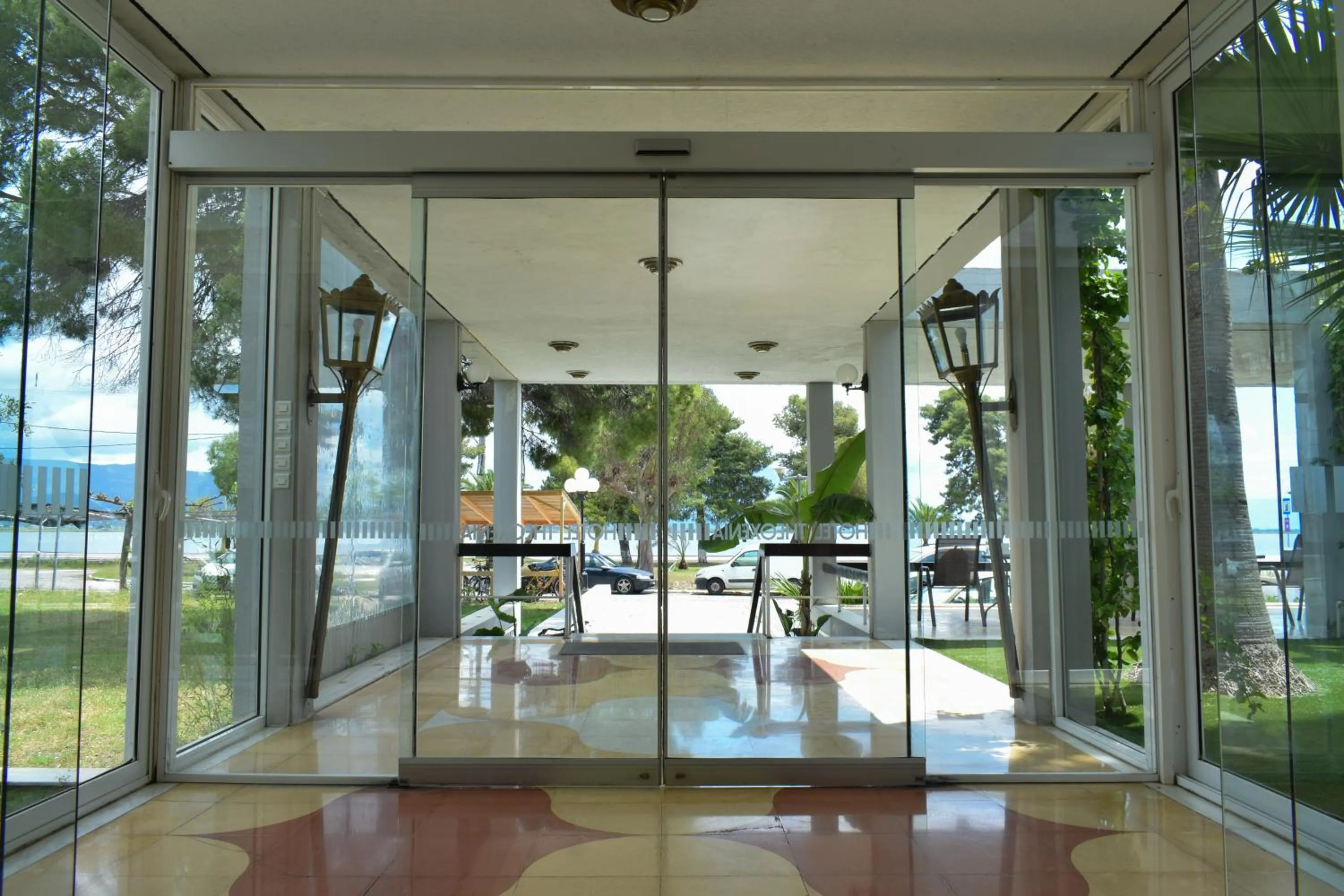 Facade/entrance in Hotel Theoxenia